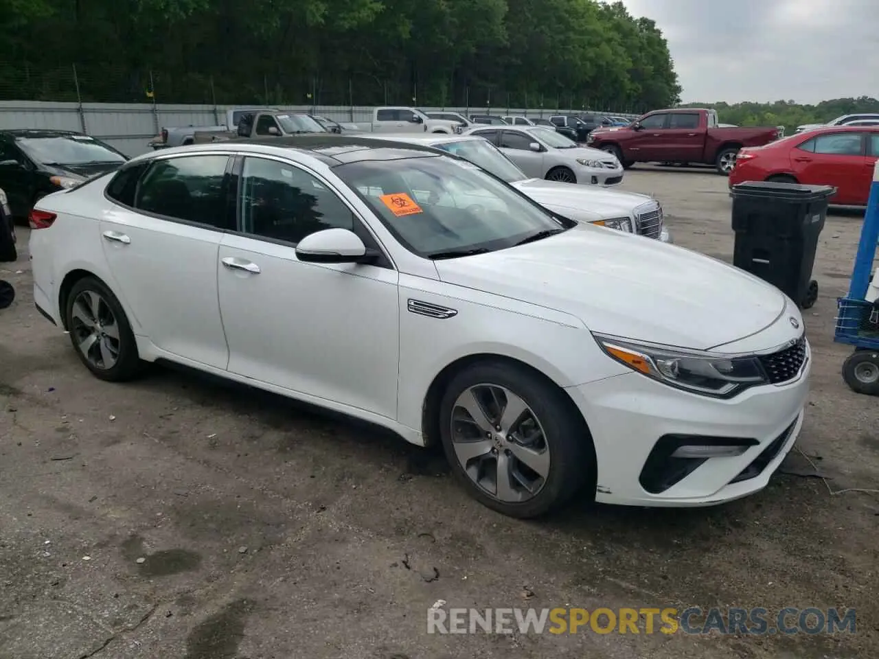 4 Photograph of a damaged car 5XXGT4L37KG377641 KIA OPTIMA 2019
