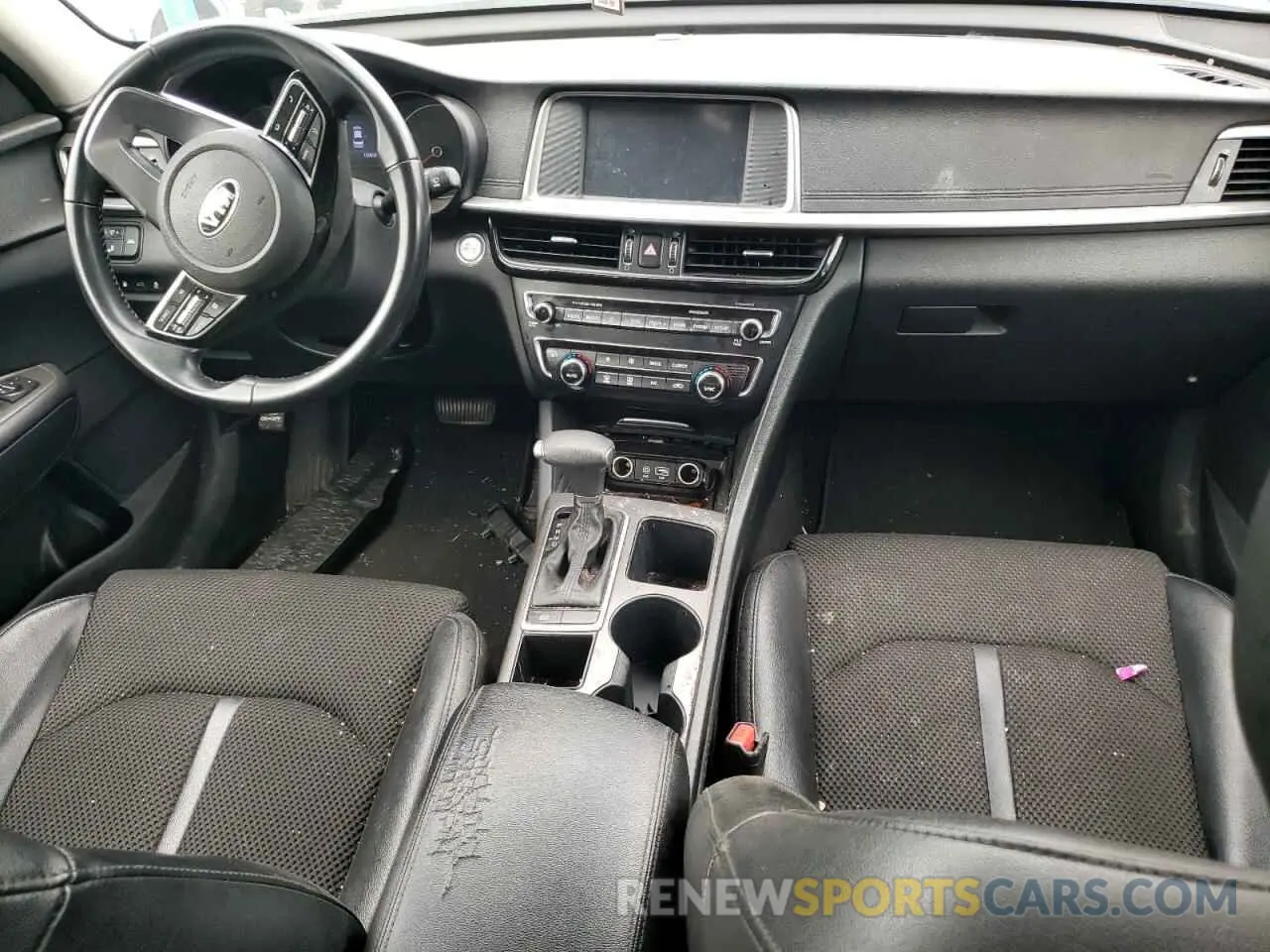 8 Photograph of a damaged car 5XXGT4L37KG377641 KIA OPTIMA 2019