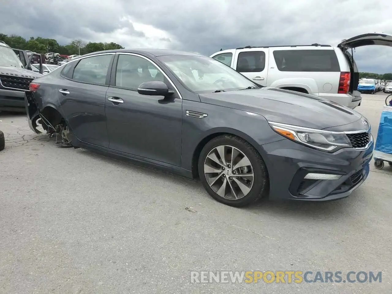 4 Photograph of a damaged car 5XXGT4L38KG280464 KIA OPTIMA 2019