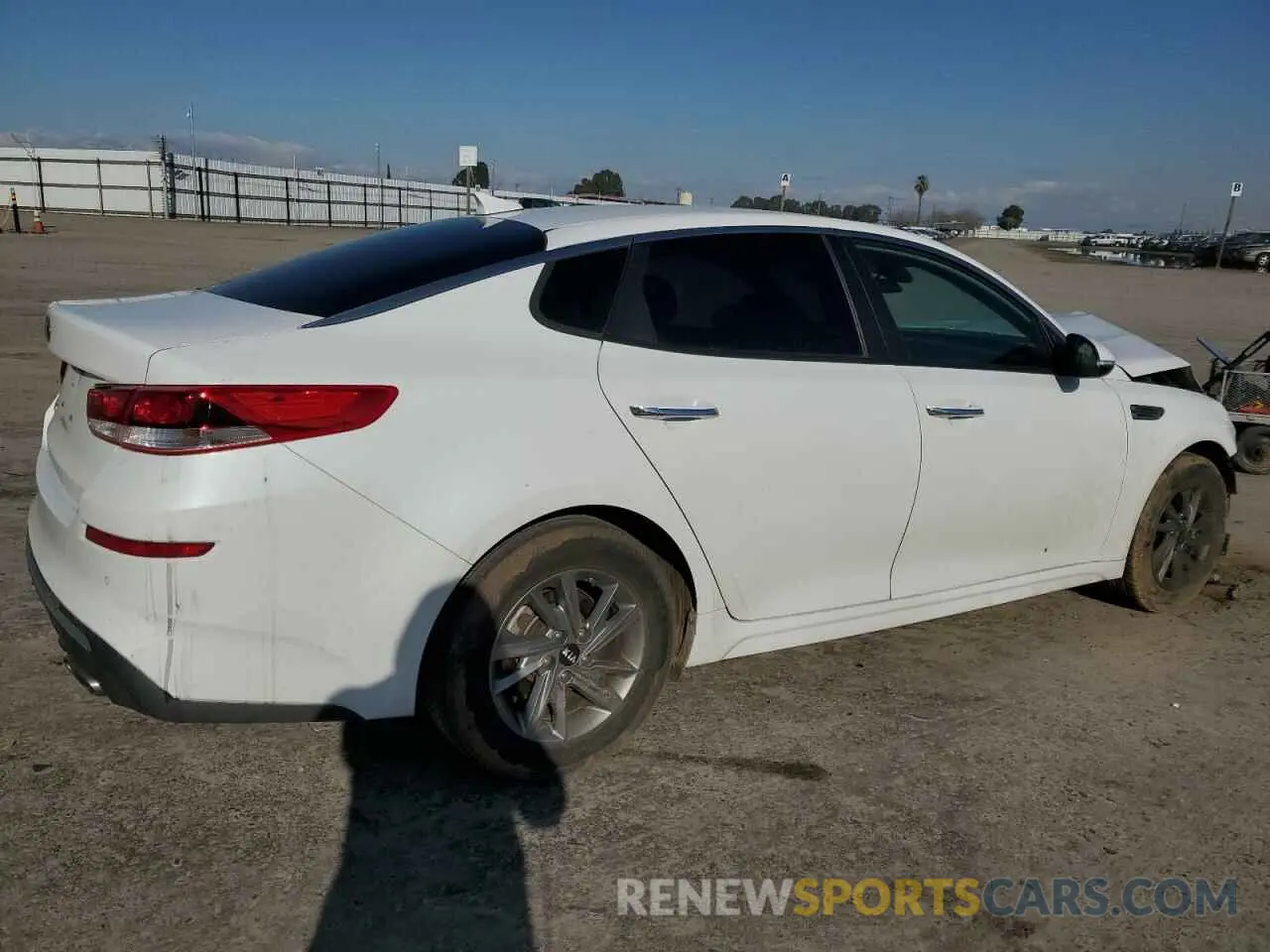 3 Photograph of a damaged car 5XXGT4L38KG281551 KIA OPTIMA 2019