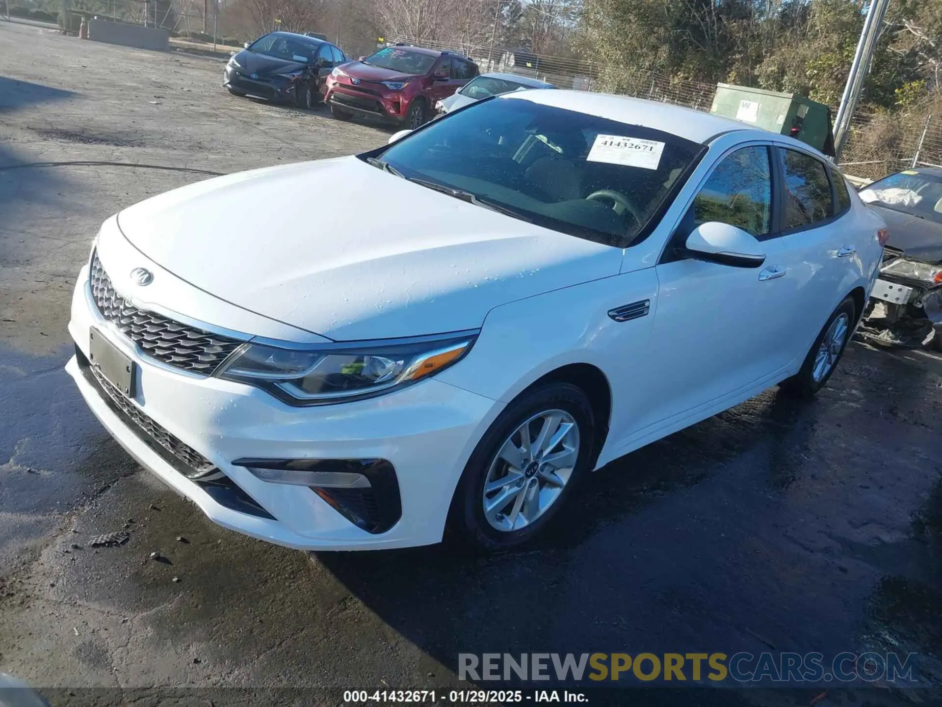2 Photograph of a damaged car 5XXGT4L38KG281923 KIA OPTIMA 2019
