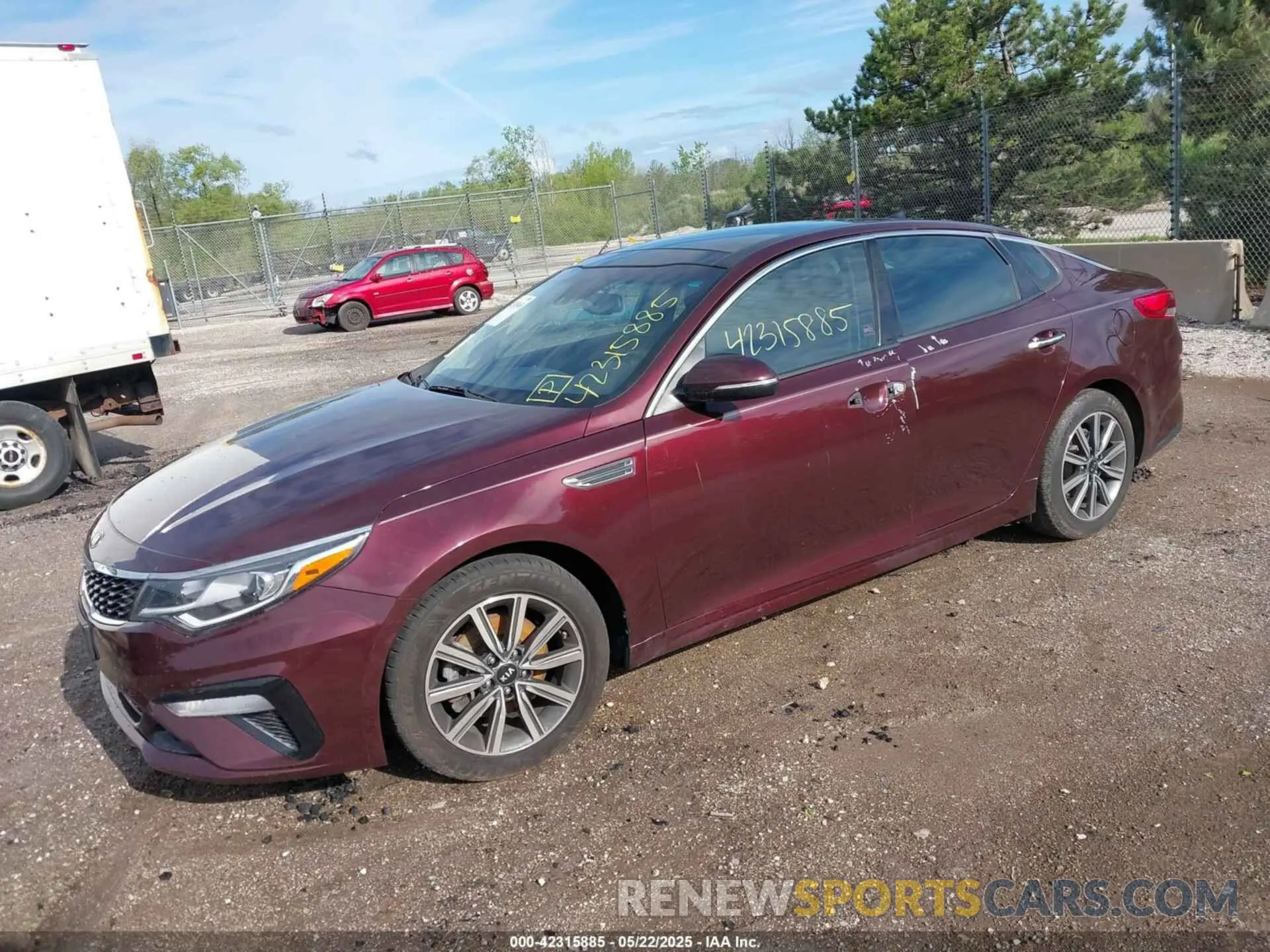 2 Photograph of a damaged car 5XXGT4L38KG300261 KIA OPTIMA 2019