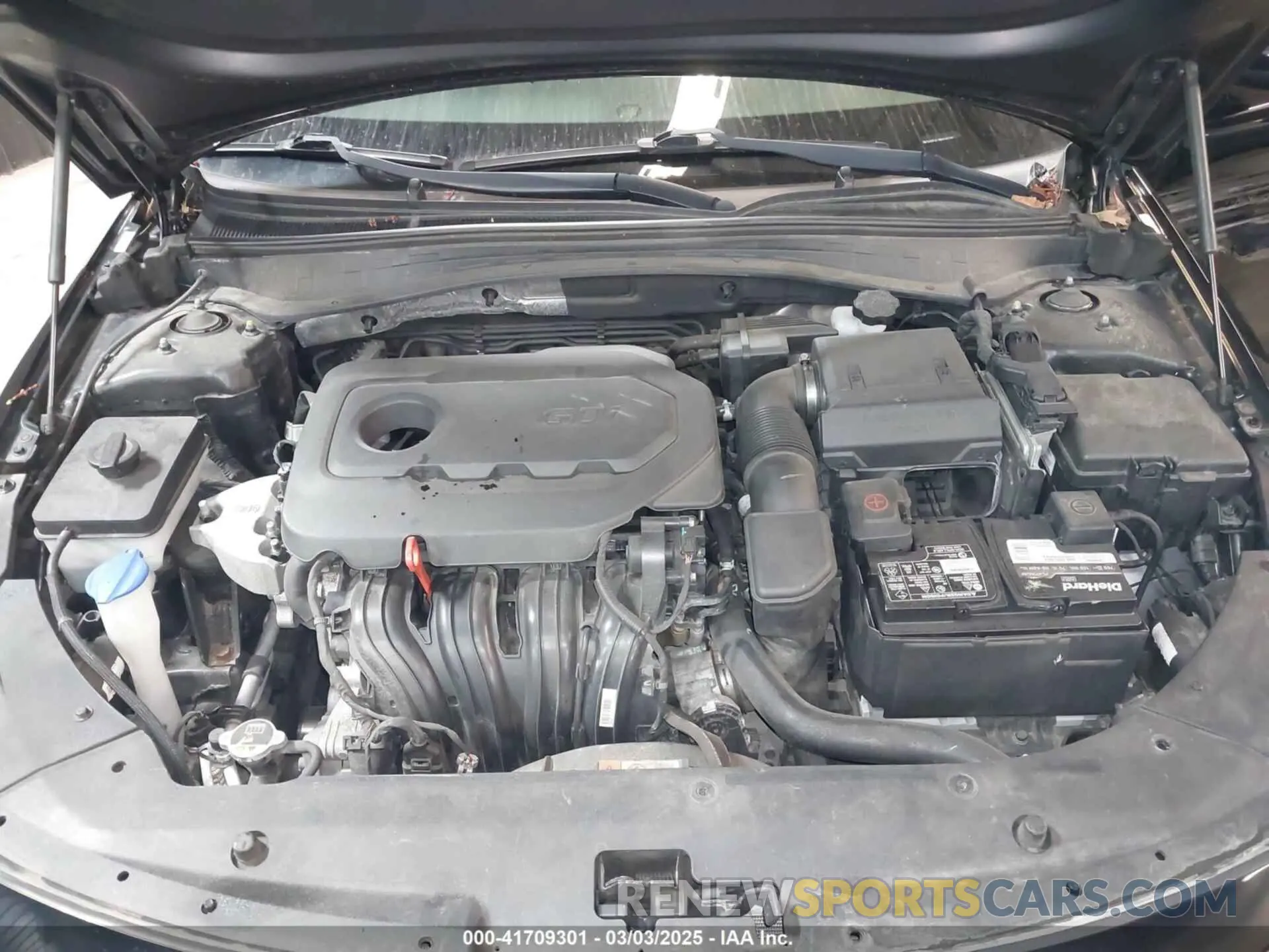 10 Photograph of a damaged car 5XXGT4L38KG307792 KIA OPTIMA 2019