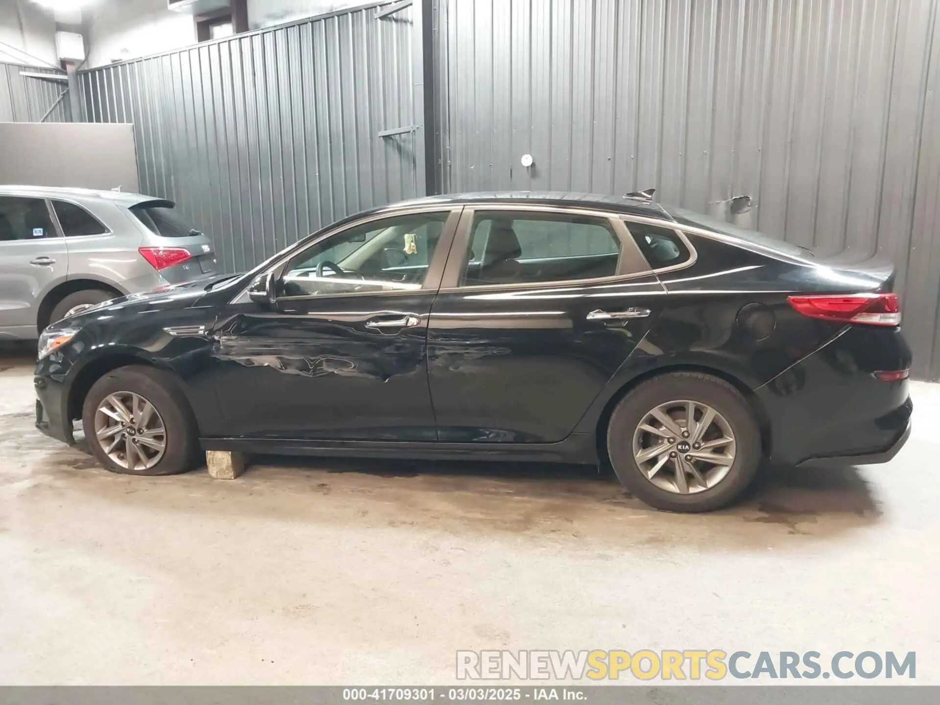 15 Photograph of a damaged car 5XXGT4L38KG307792 KIA OPTIMA 2019