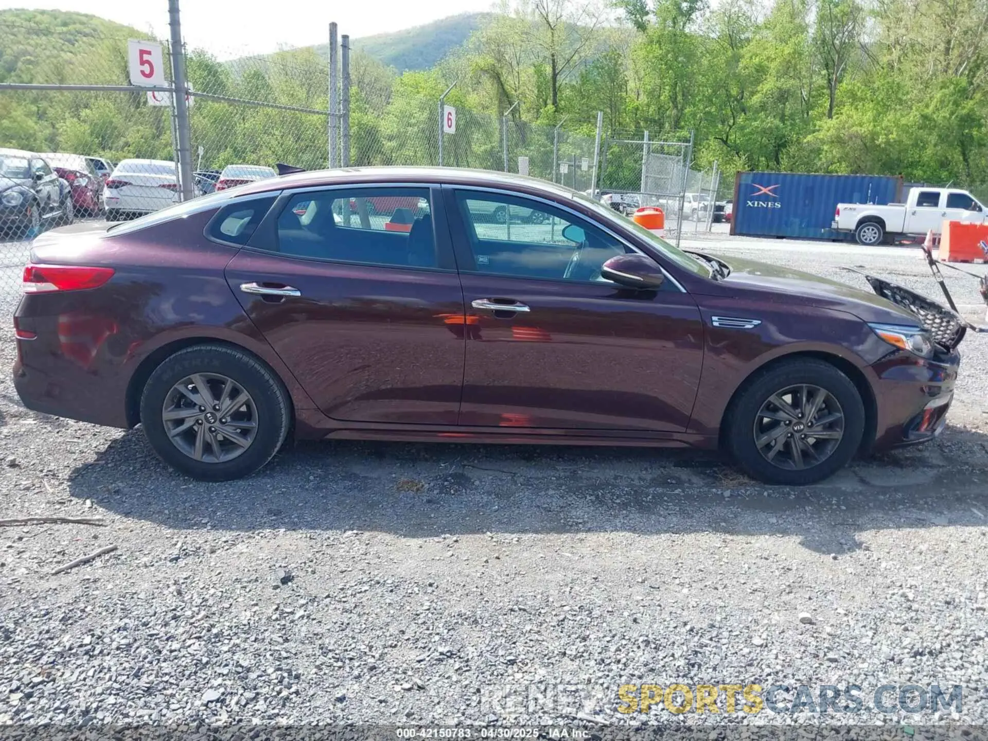 13 Photograph of a damaged car 5XXGT4L38KG320364 KIA OPTIMA 2019