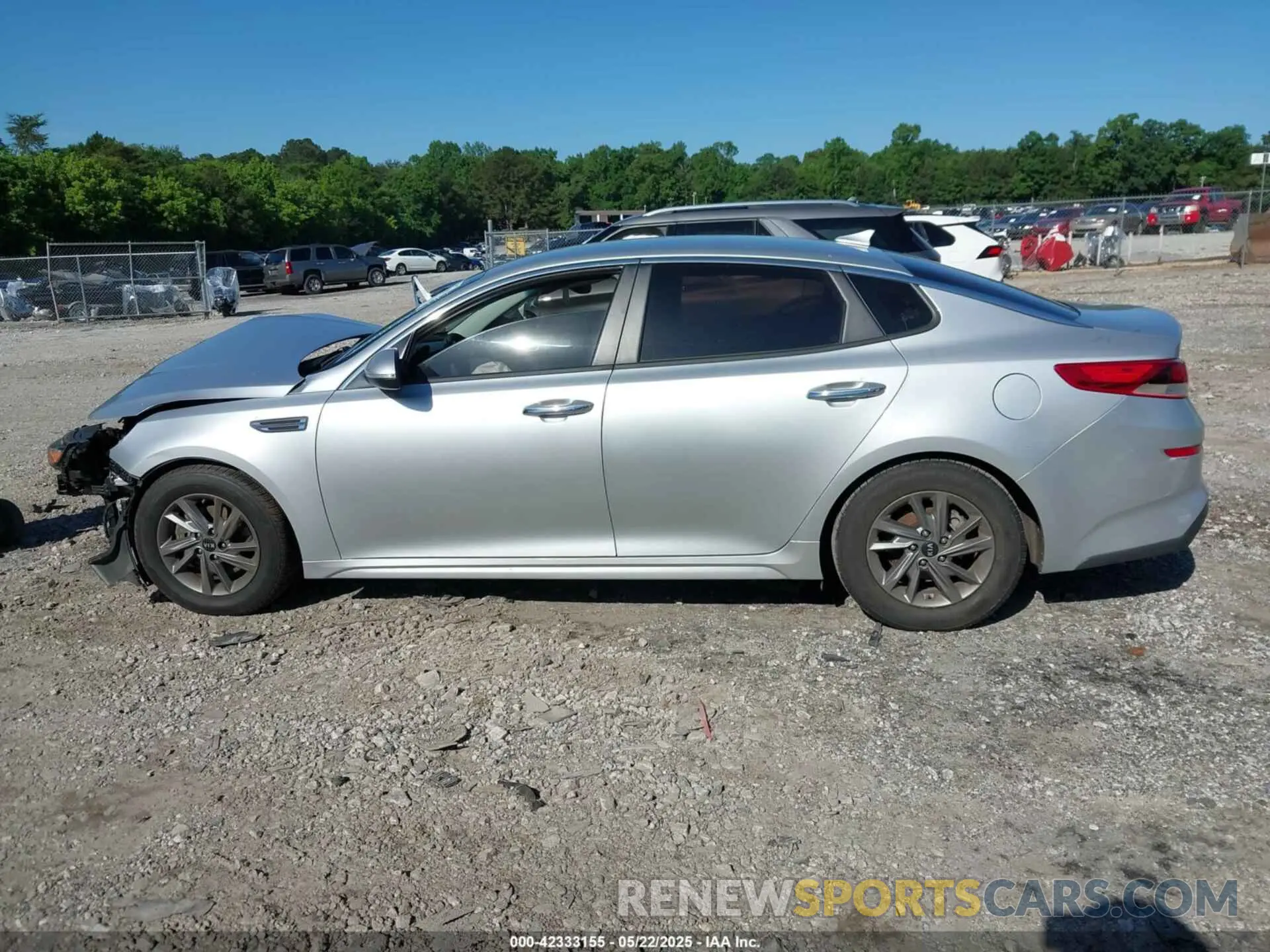 14 Photograph of a damaged car 5XXGT4L38KG320784 KIA OPTIMA 2019