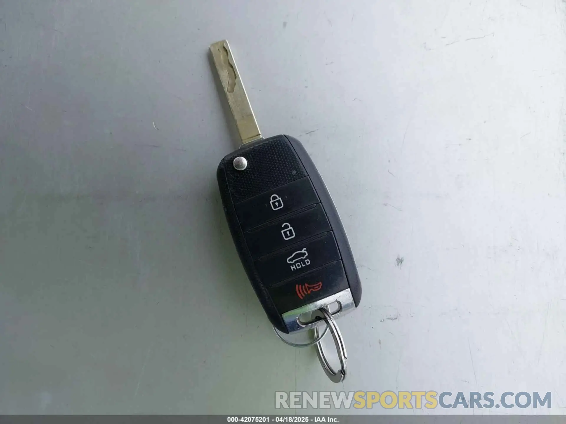 11 Photograph of a damaged car 5XXGT4L38KG321546 KIA OPTIMA 2019