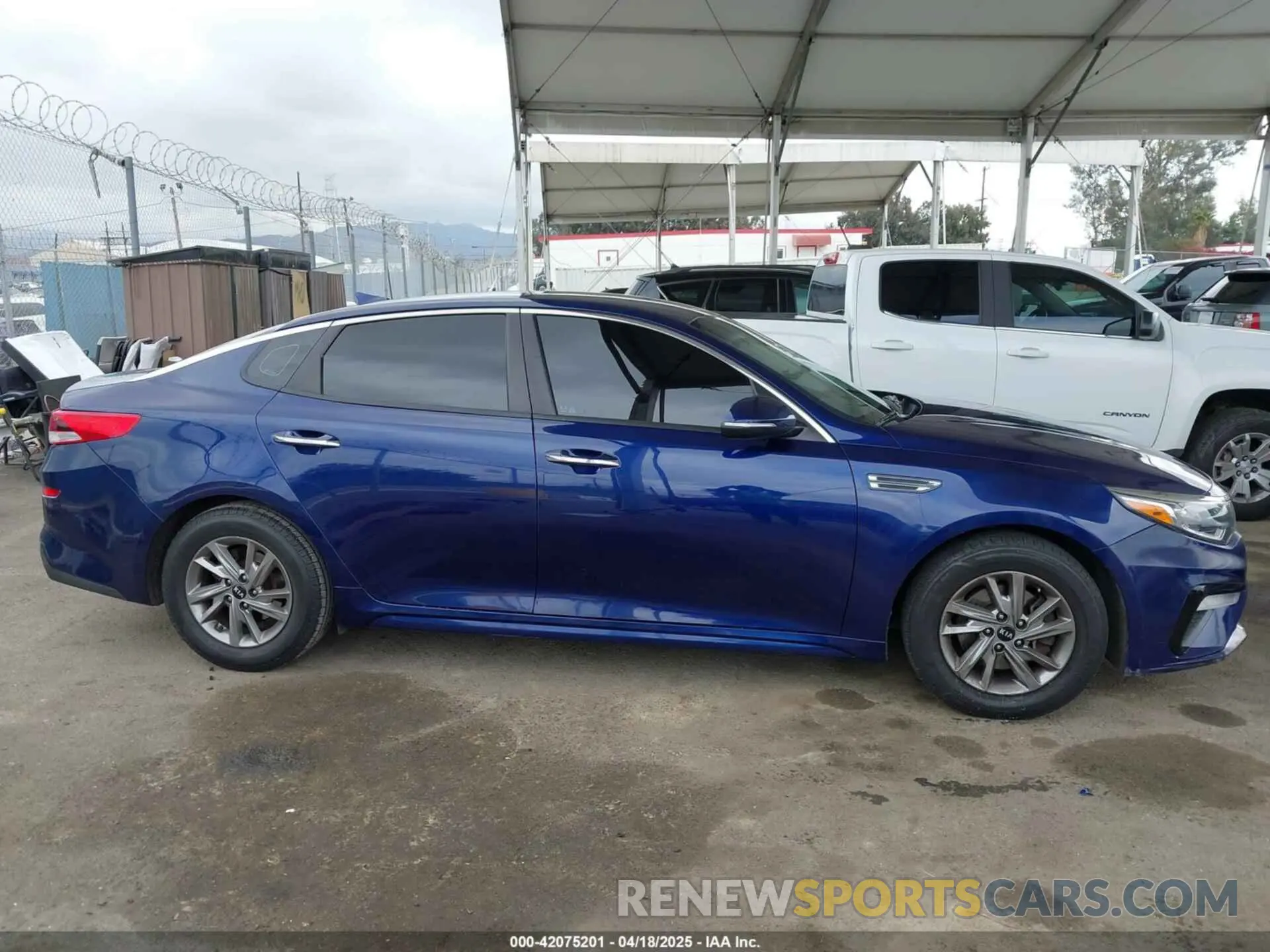 13 Photograph of a damaged car 5XXGT4L38KG321546 KIA OPTIMA 2019