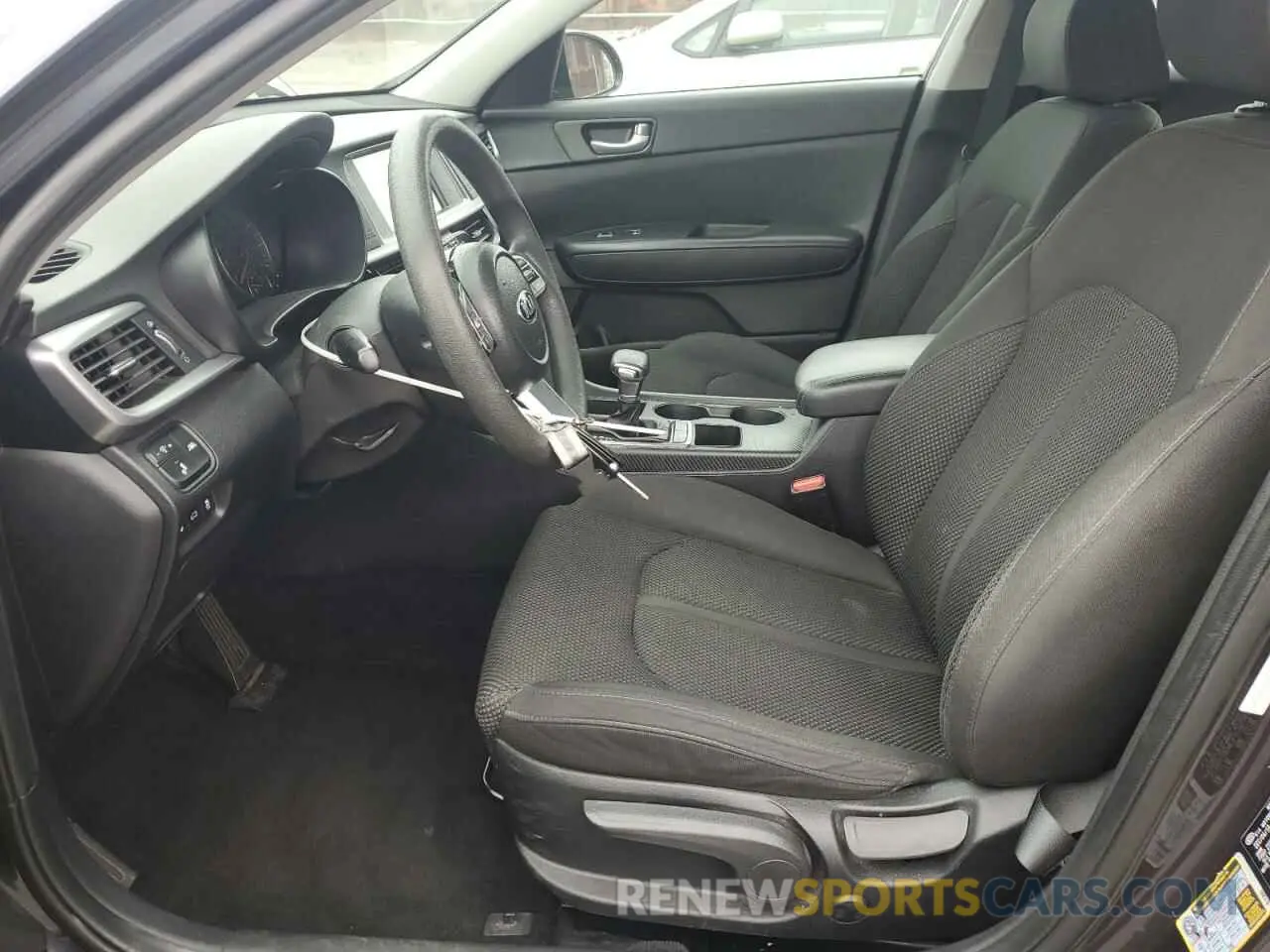 7 Photograph of a damaged car 5XXGT4L38KG327847 KIA OPTIMA 2019