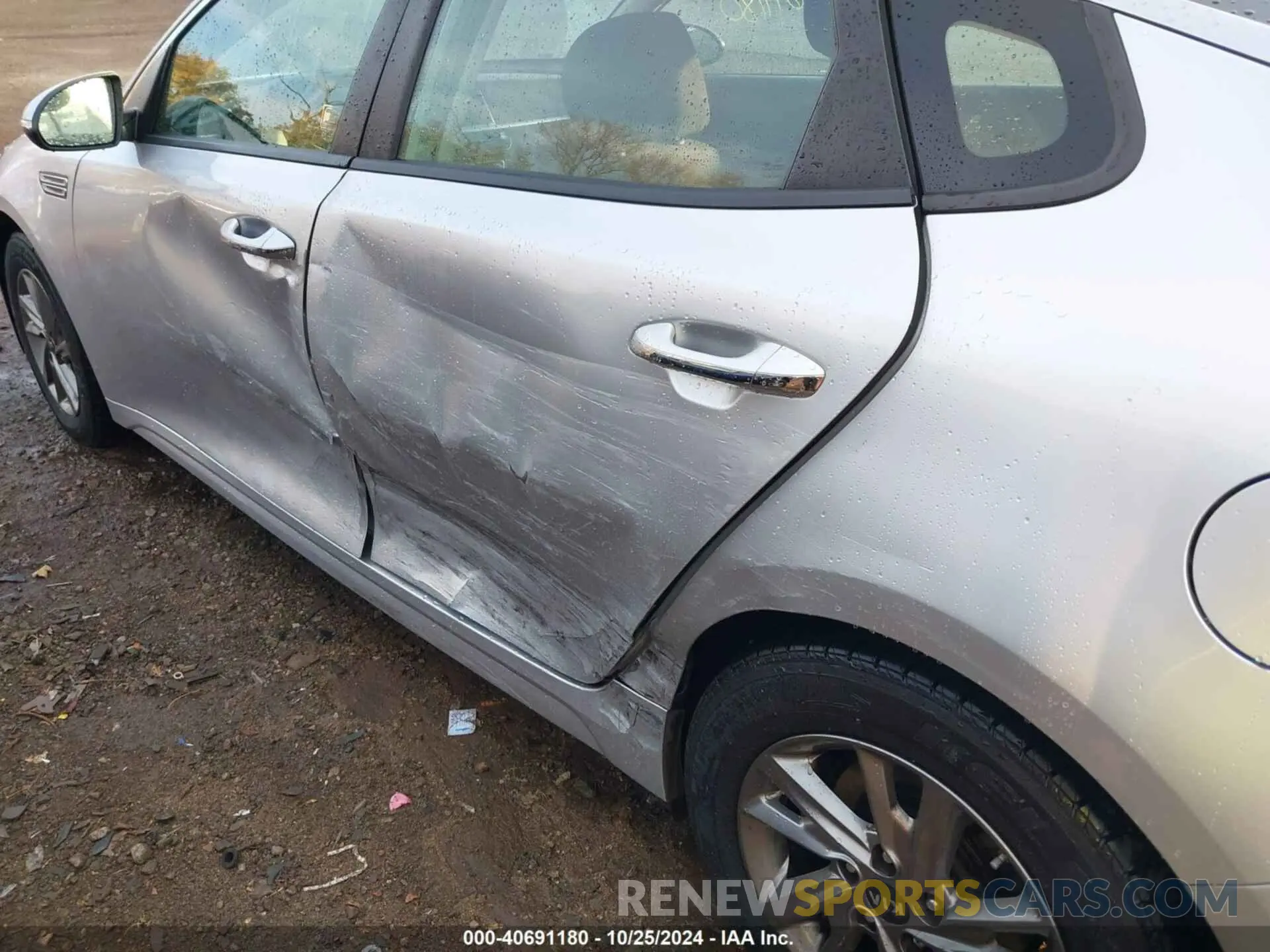 6 Photograph of a damaged car 5XXGT4L38KG340839 KIA OPTIMA 2019