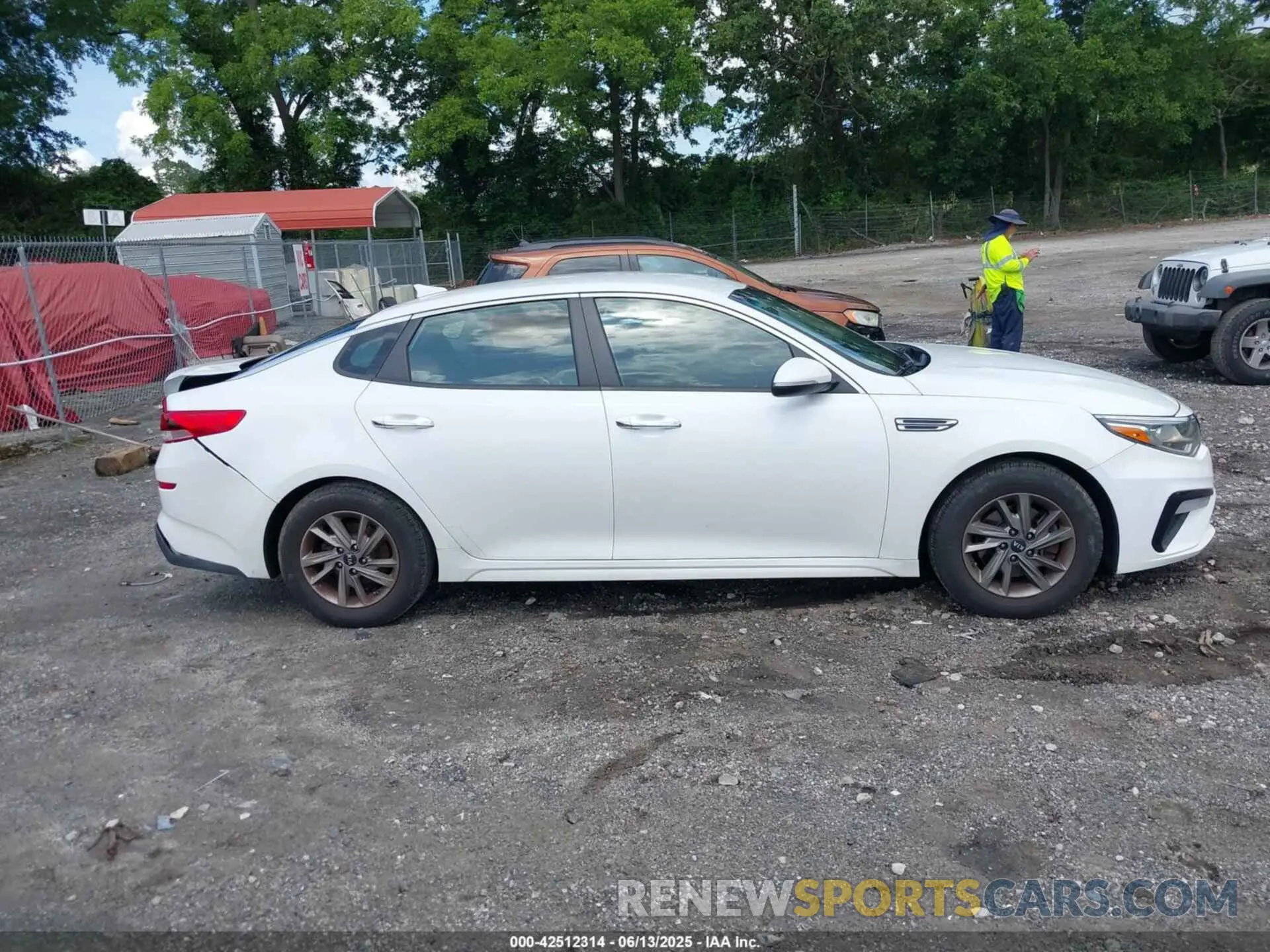13 Photograph of a damaged car 5XXGT4L38KG346026 KIA OPTIMA 2019