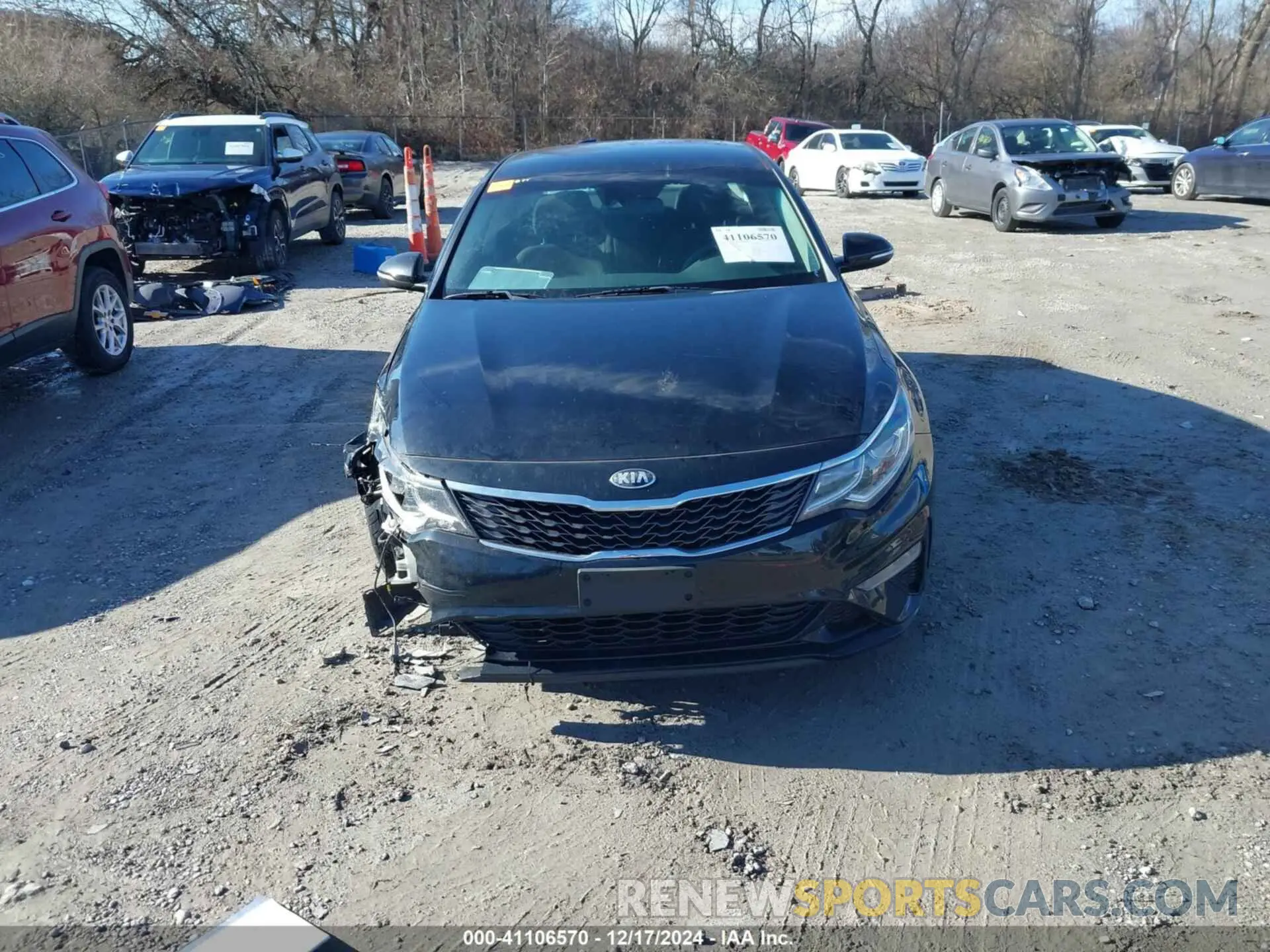 11 Photograph of a damaged car 5XXGT4L38KG351064 KIA OPTIMA 2019