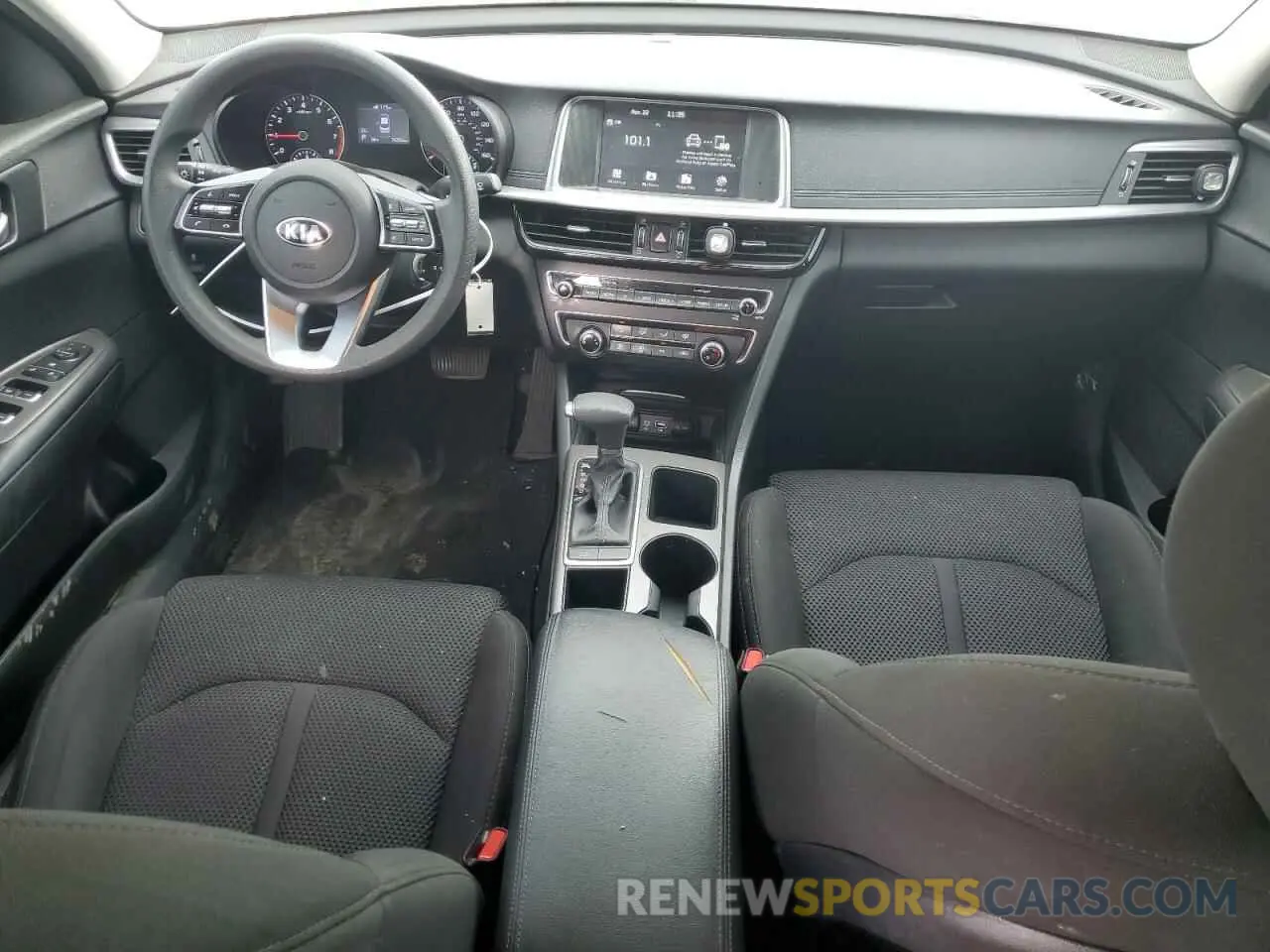 8 Photograph of a damaged car 5XXGT4L38KG357754 KIA OPTIMA 2019