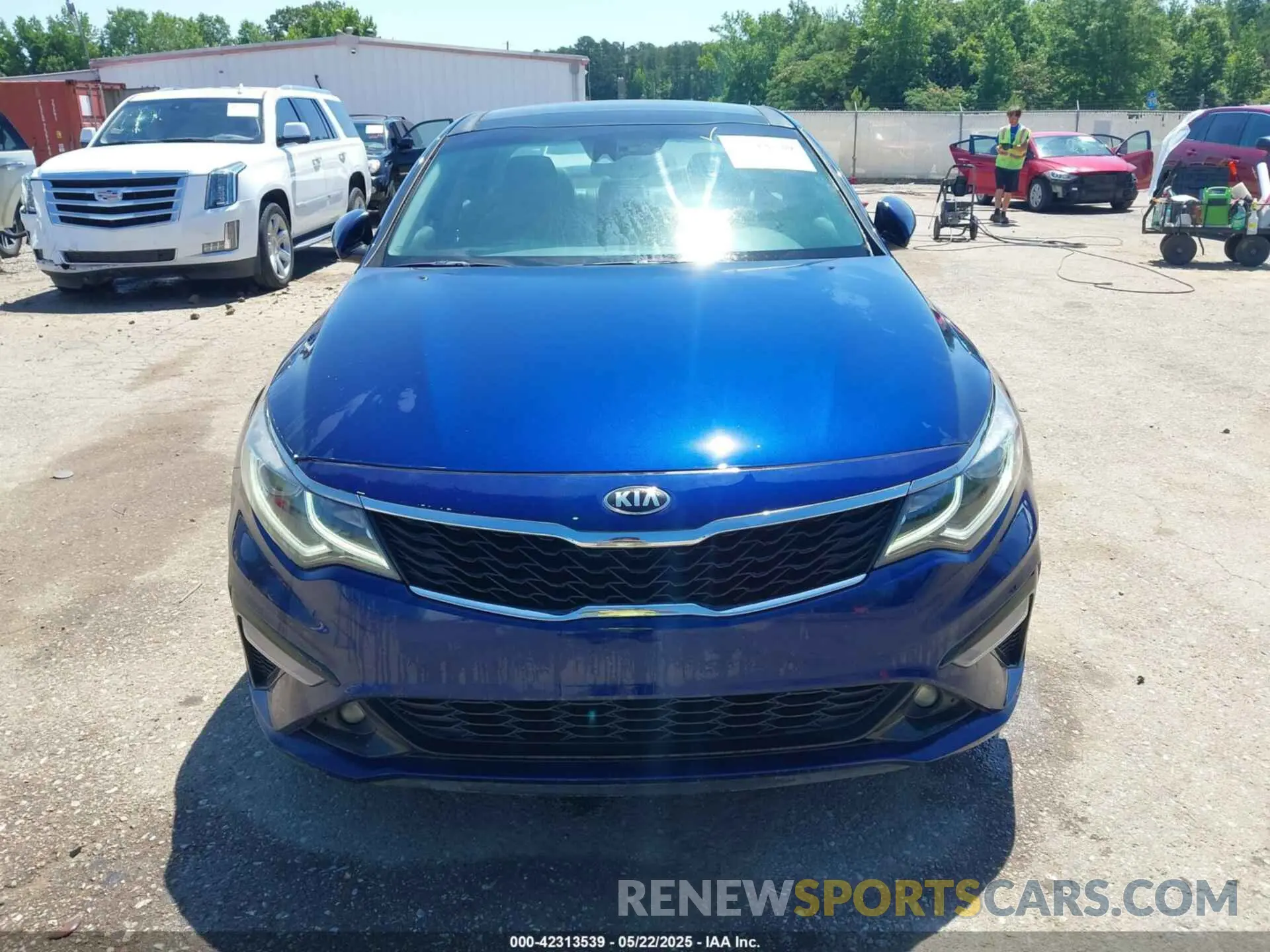 13 Photograph of a damaged car 5XXGT4L38KG359424 KIA OPTIMA 2019