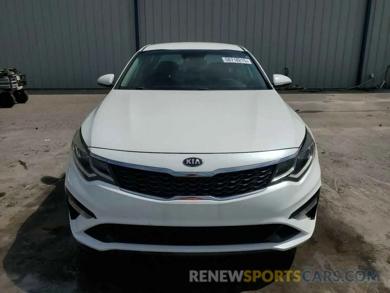 5 Photograph of a damaged car 5XXGT4L38KG361142 KIA OPTIMA 2019