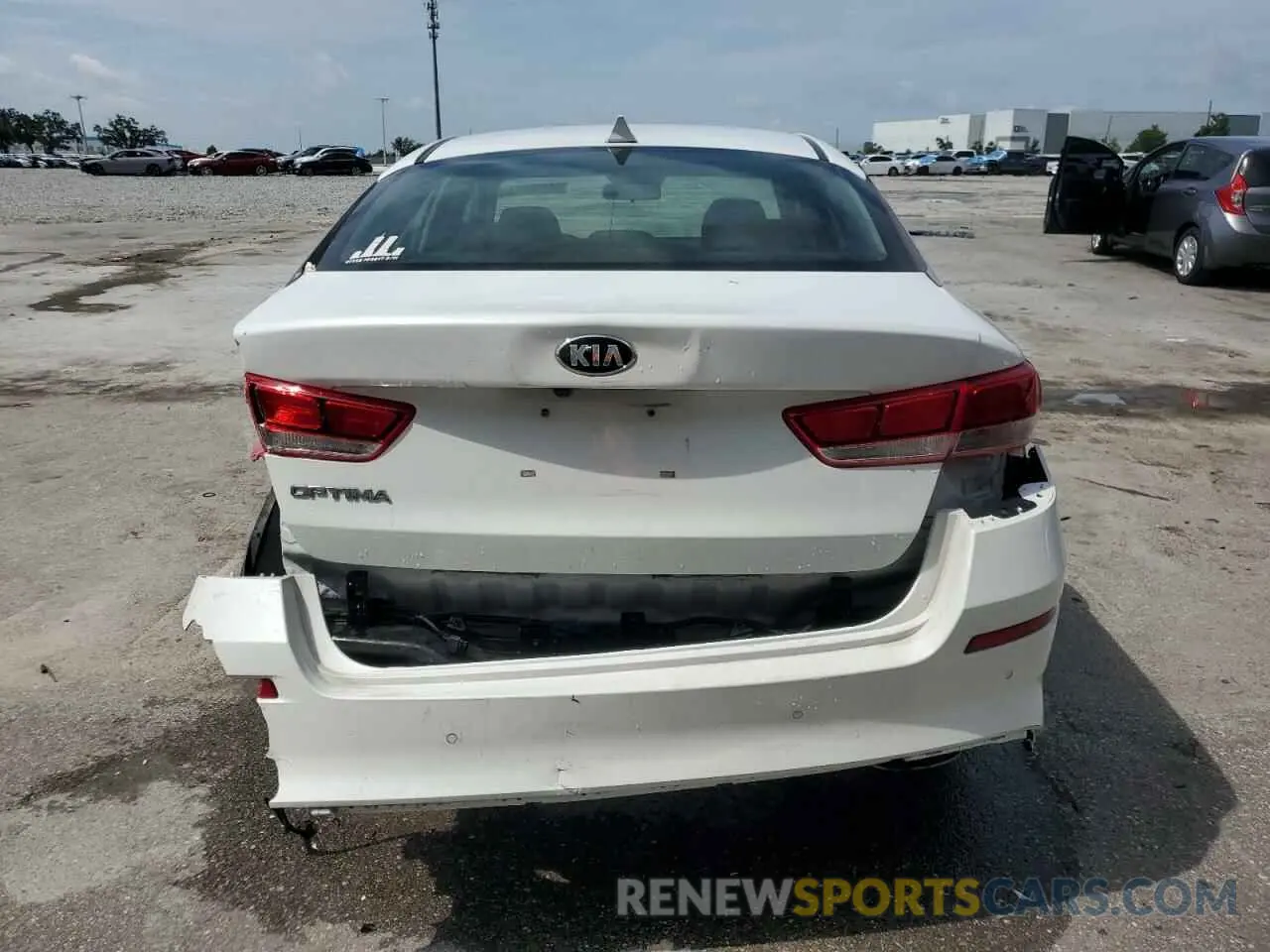 6 Photograph of a damaged car 5XXGT4L38KG361142 KIA OPTIMA 2019
