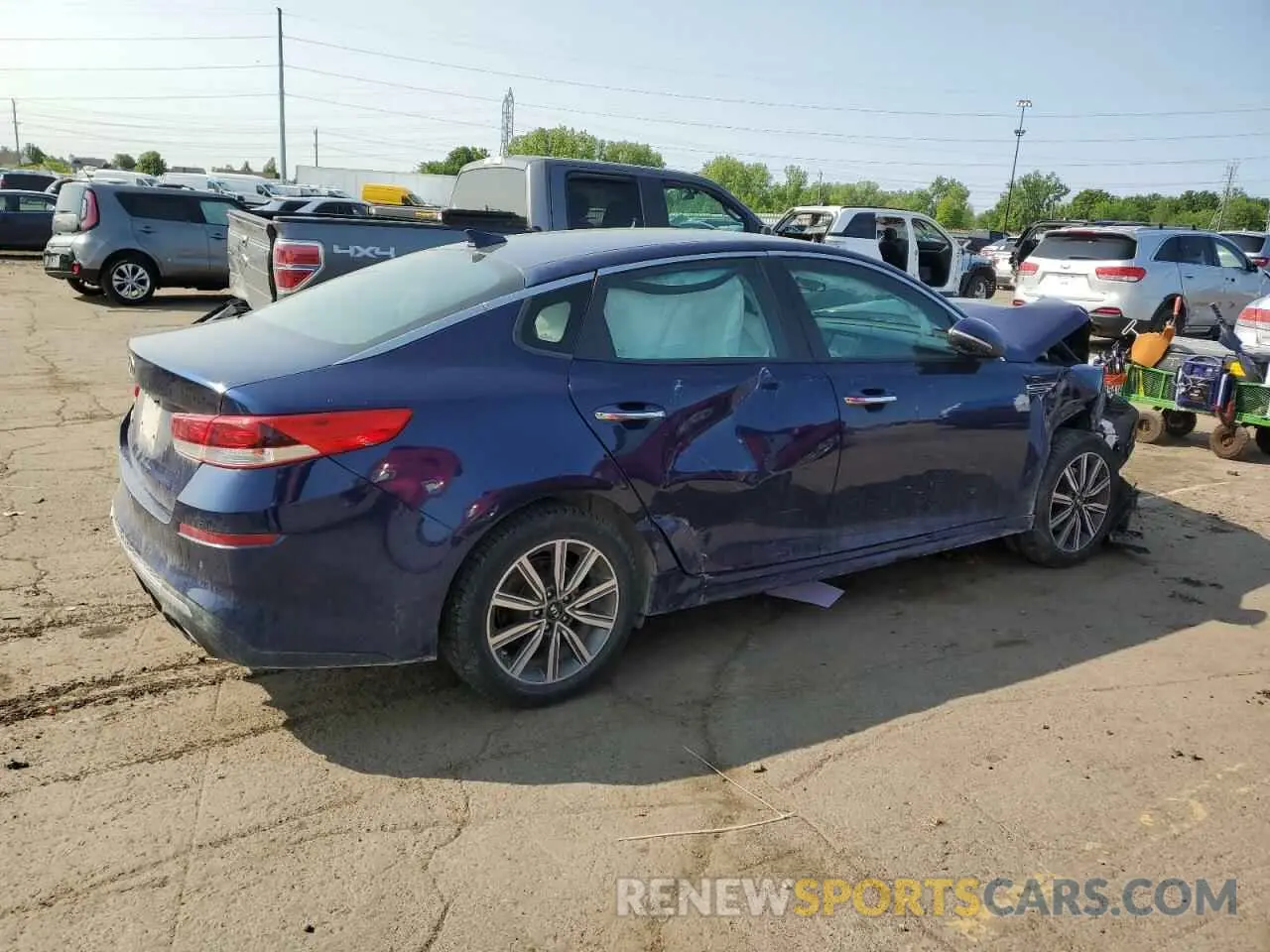 3 Photograph of a damaged car 5XXGT4L38KG365093 KIA OPTIMA 2019