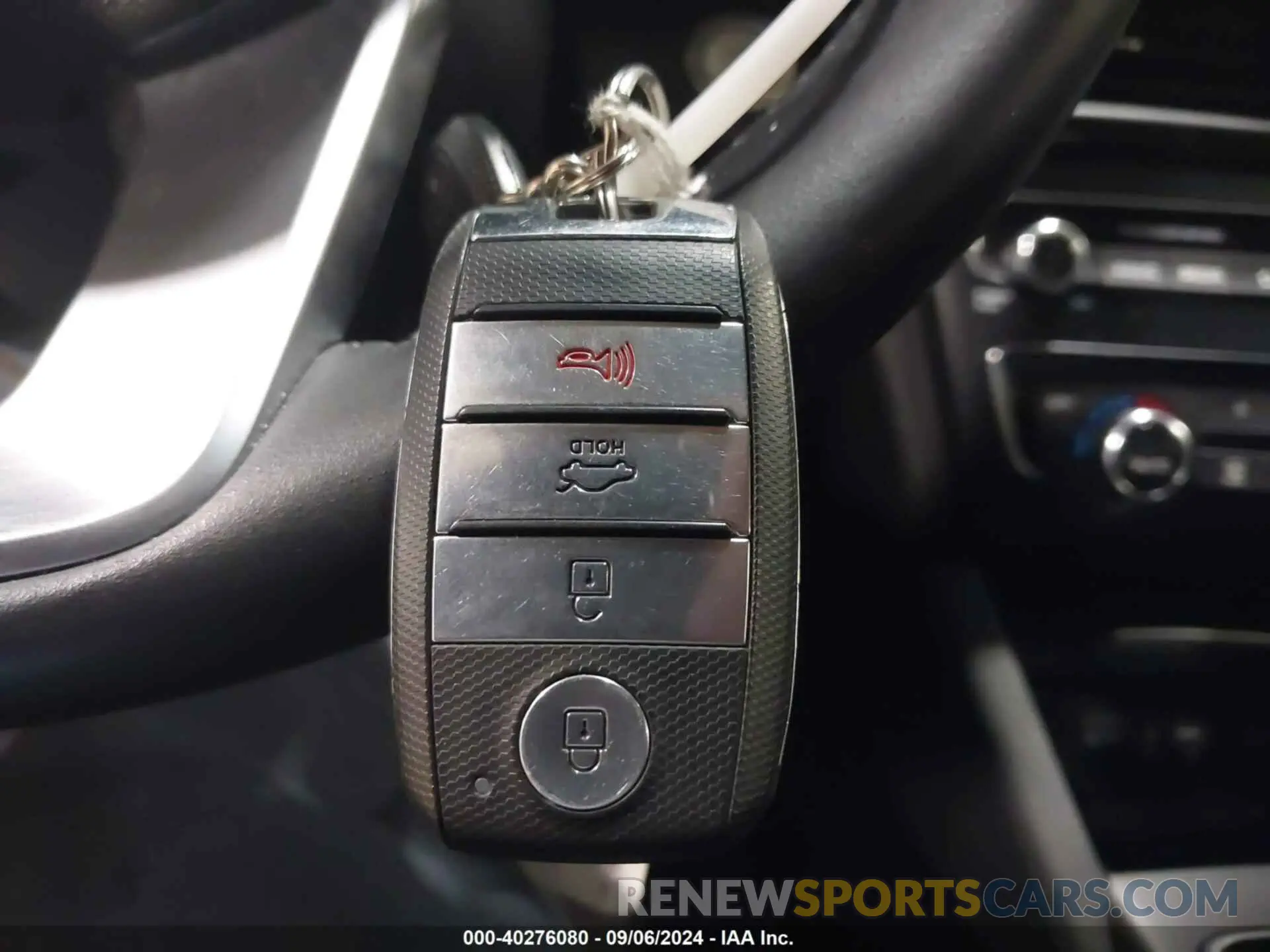 11 Photograph of a damaged car 5XXGT4L38KG368205 KIA OPTIMA 2019