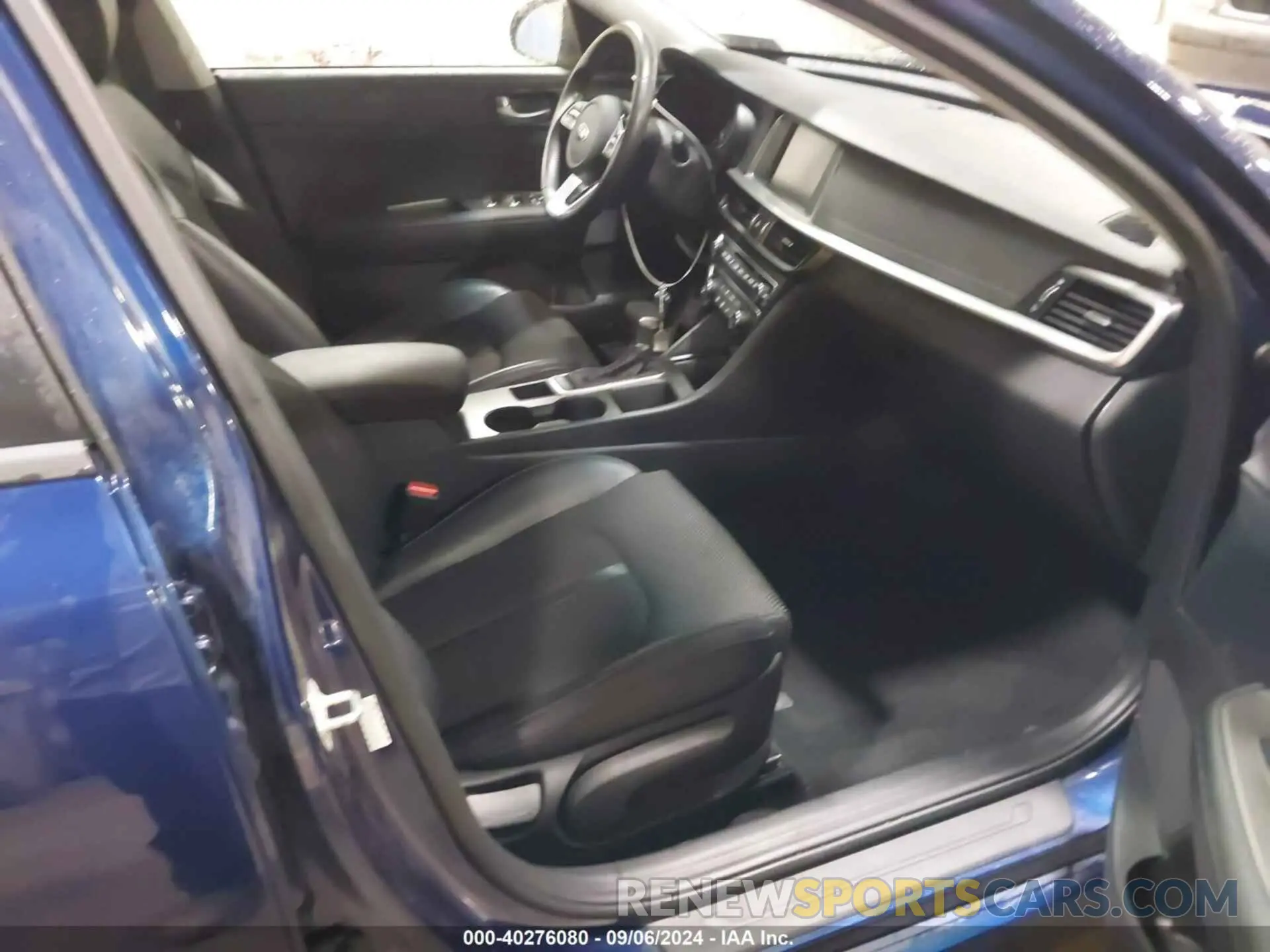 5 Photograph of a damaged car 5XXGT4L38KG368205 KIA OPTIMA 2019