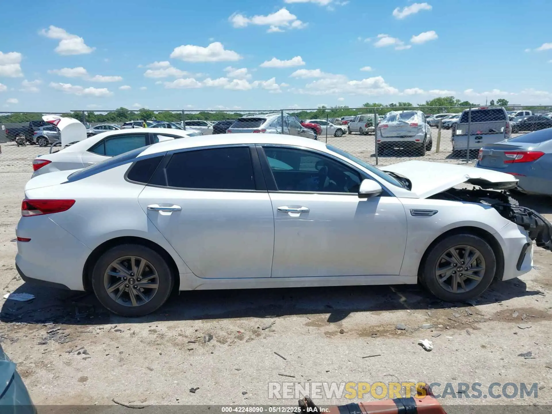 13 Photograph of a damaged car 5XXGT4L38KG372576 KIA OPTIMA 2019