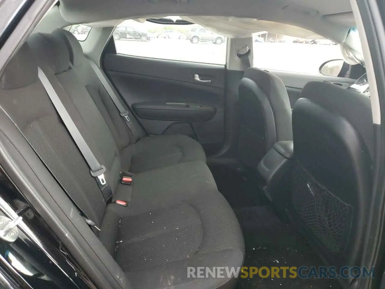 10 Photograph of a damaged car 5XXGT4L38KG373467 KIA OPTIMA 2019