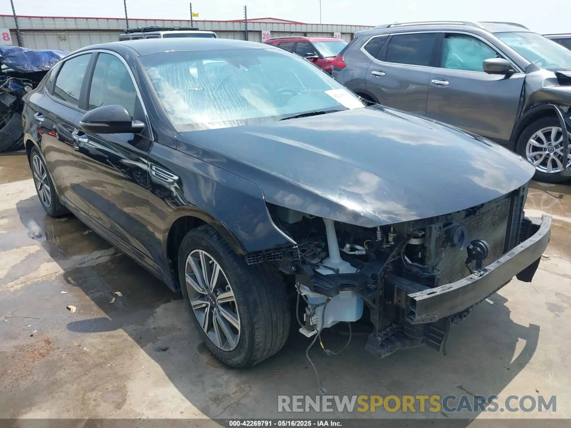 1 Photograph of a damaged car 5XXGT4L38KG375297 KIA OPTIMA 2019