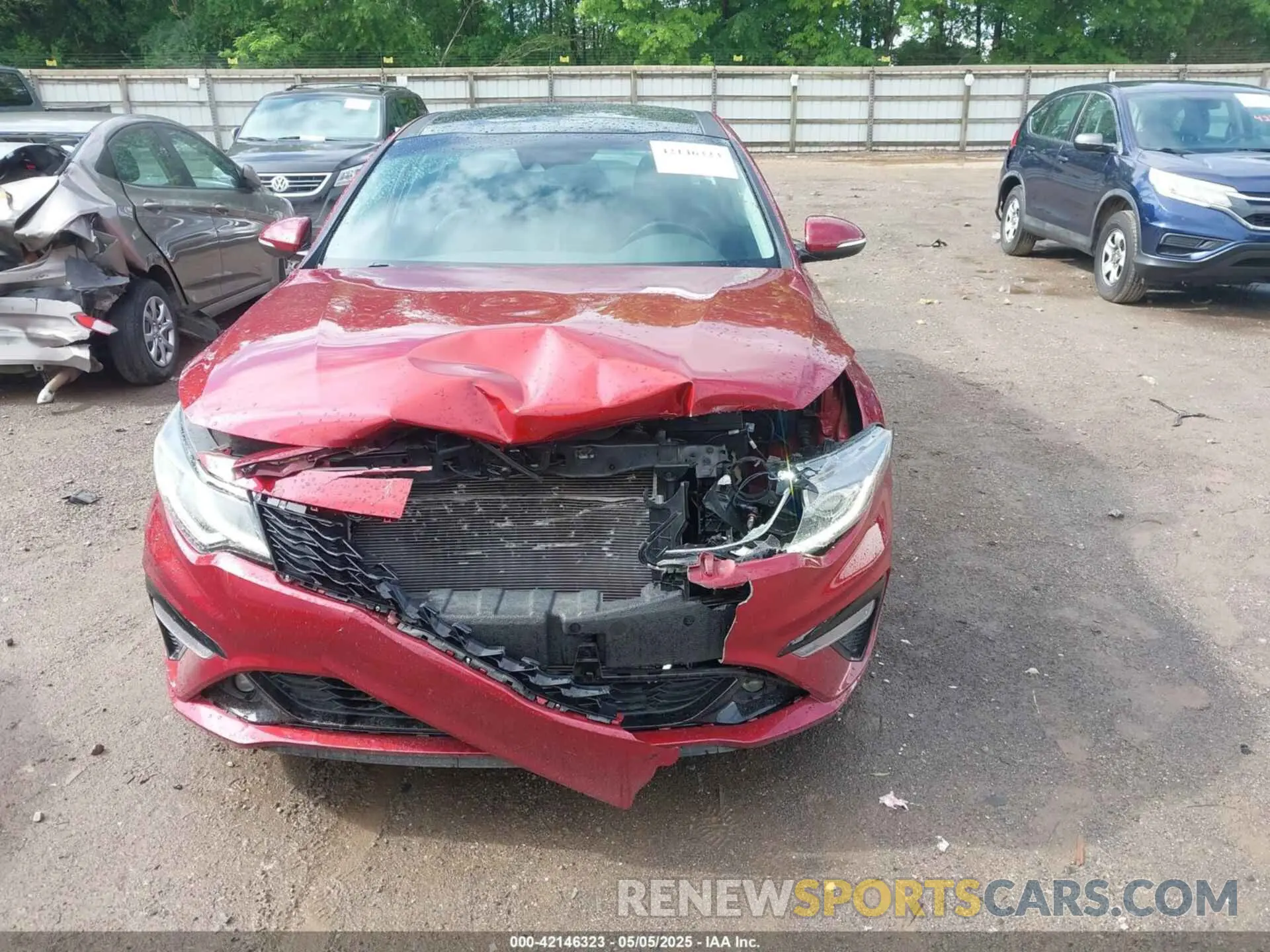12 Photograph of a damaged car 5XXGT4L38KG375686 KIA OPTIMA 2019