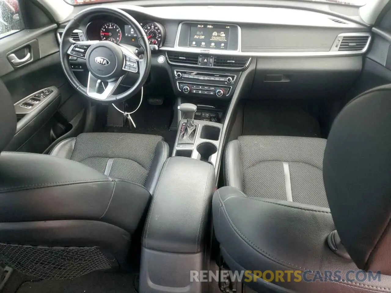 8 Photograph of a damaged car 5XXGT4L38KG375705 KIA OPTIMA 2019