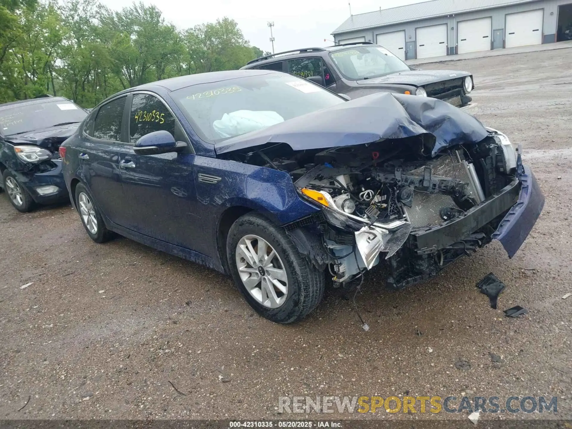 1 Photograph of a damaged car 5XXGT4L39KG275693 KIA OPTIMA 2019
