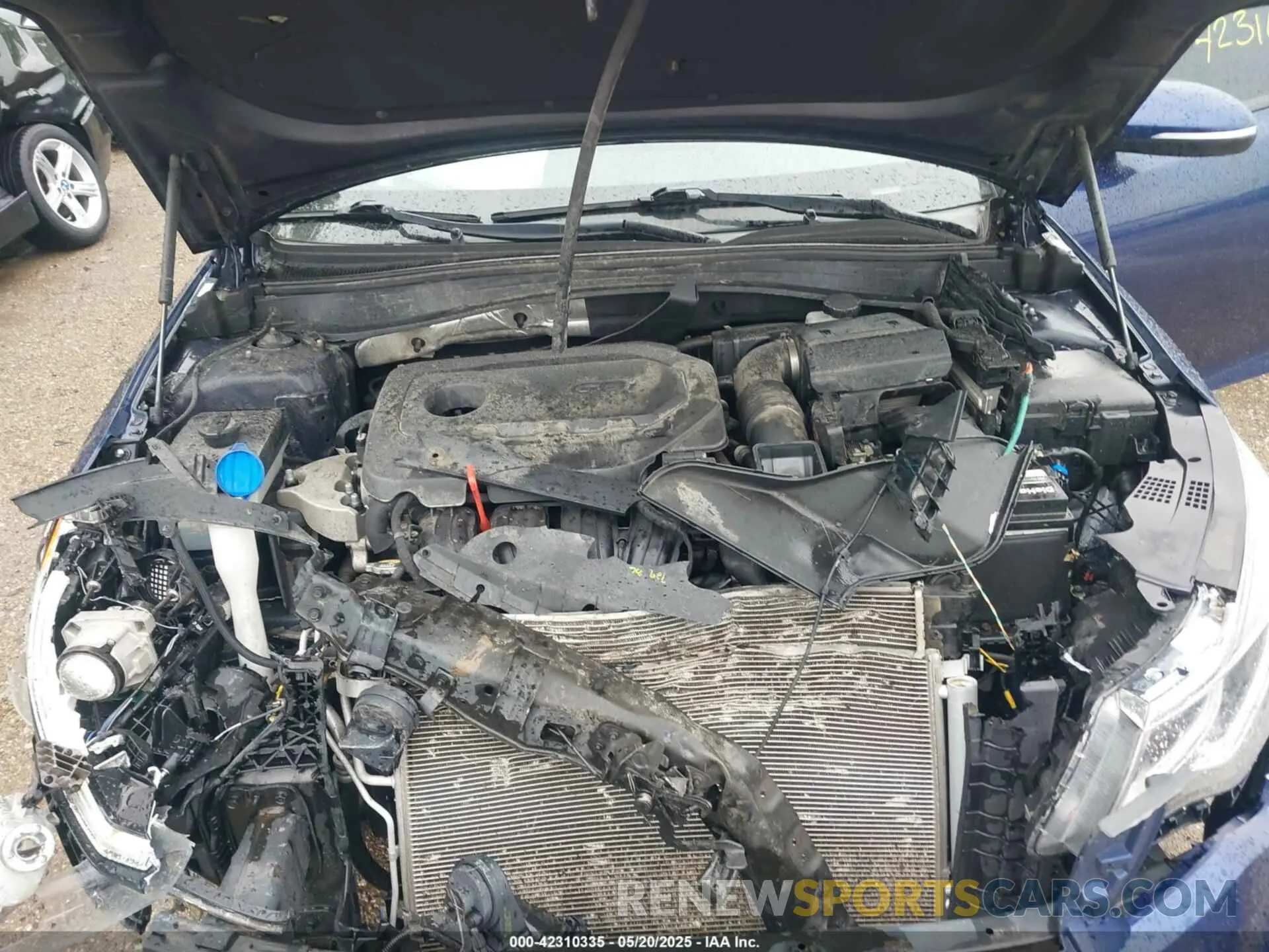 10 Photograph of a damaged car 5XXGT4L39KG275693 KIA OPTIMA 2019