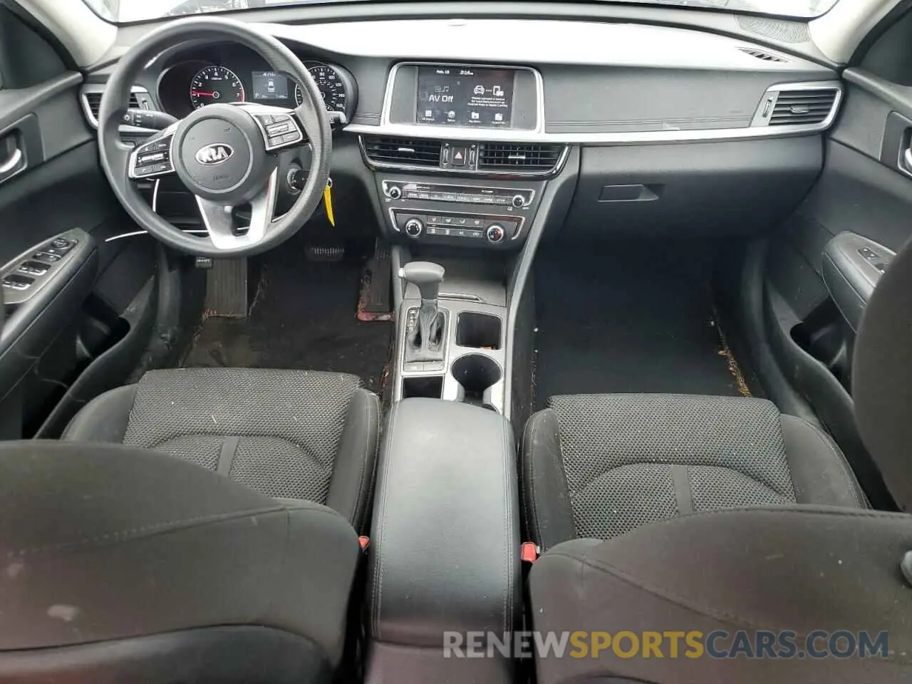 8 Photograph of a damaged car 5XXGT4L39KG282367 KIA OPTIMA 2019