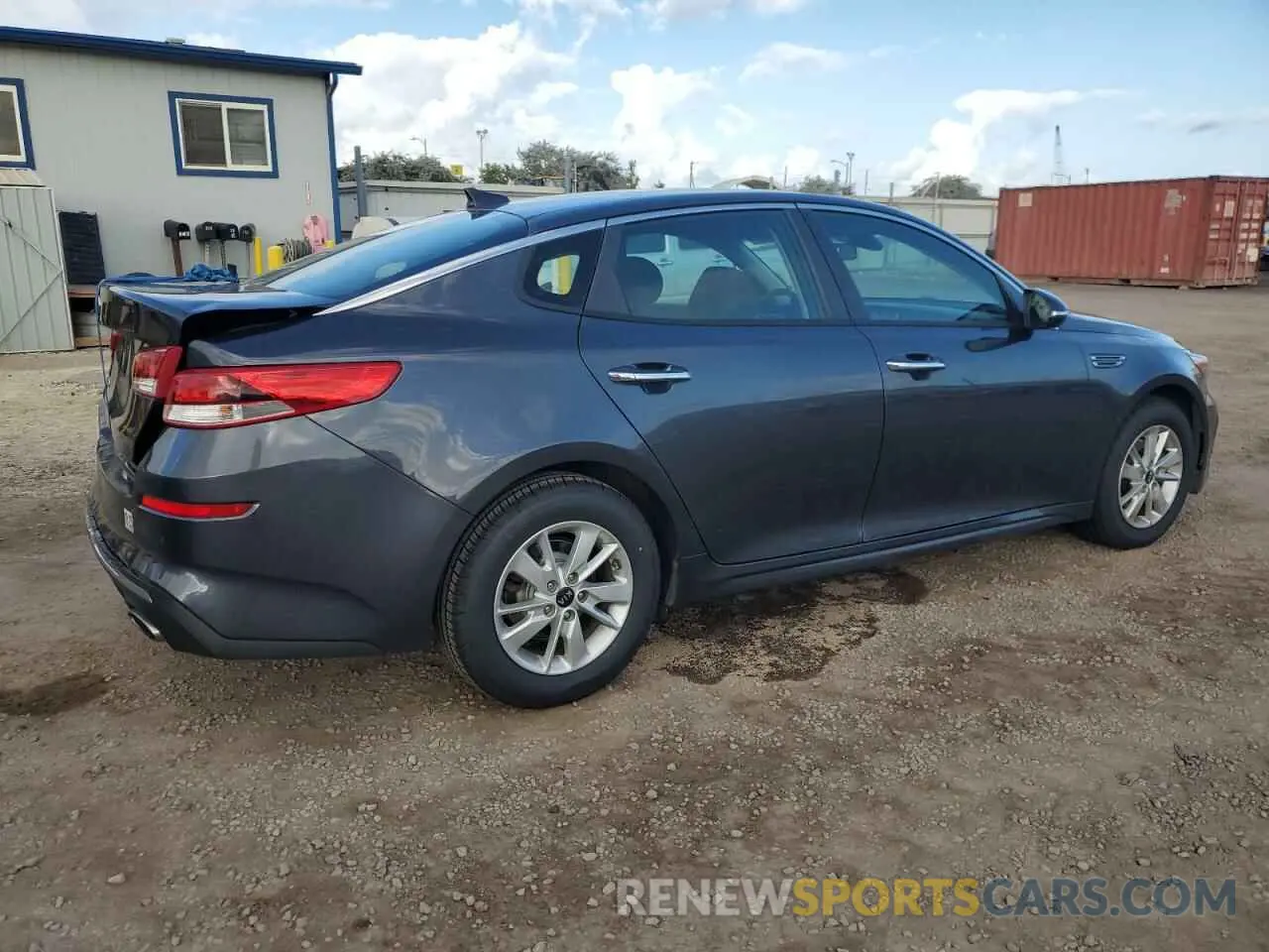 3 Photograph of a damaged car 5XXGT4L39KG284281 KIA OPTIMA 2019