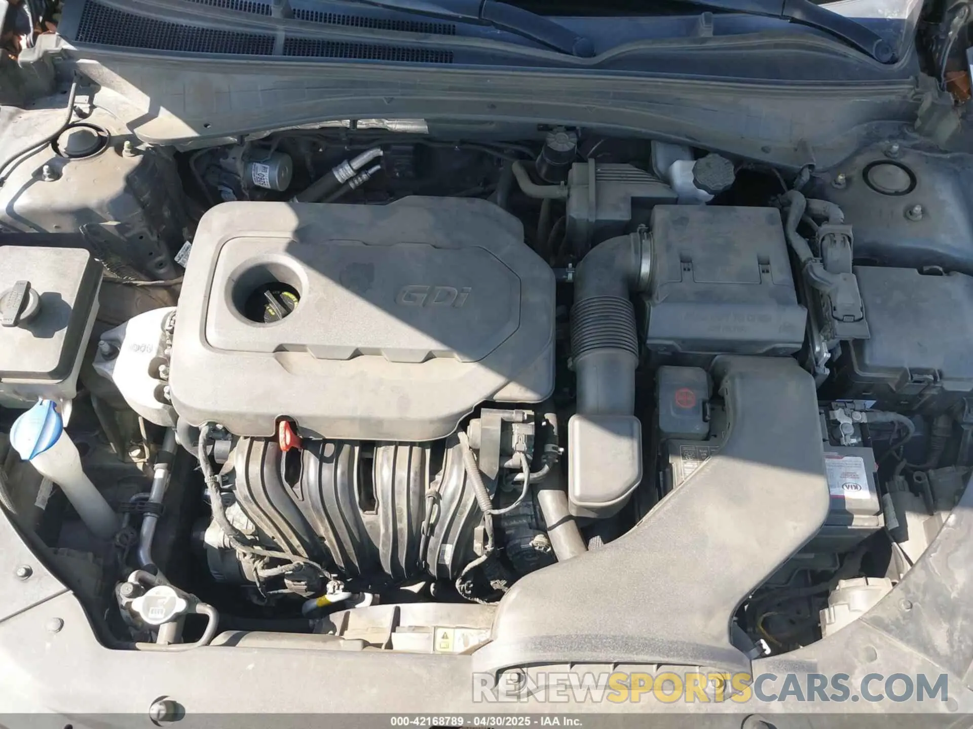 10 Photograph of a damaged car 5XXGT4L39KG288153 KIA OPTIMA 2019