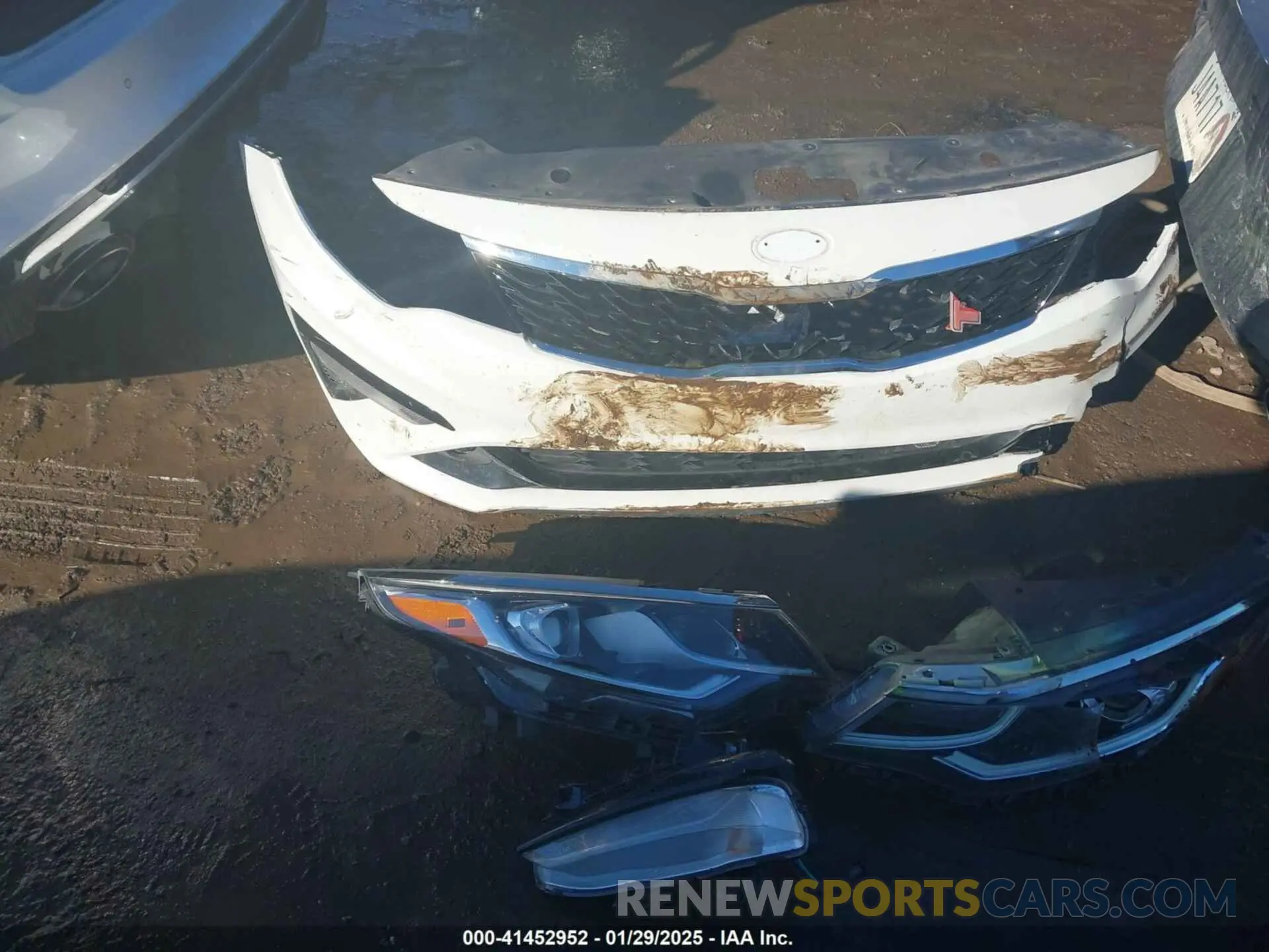 12 Photograph of a damaged car 5XXGT4L39KG295166 KIA OPTIMA 2019