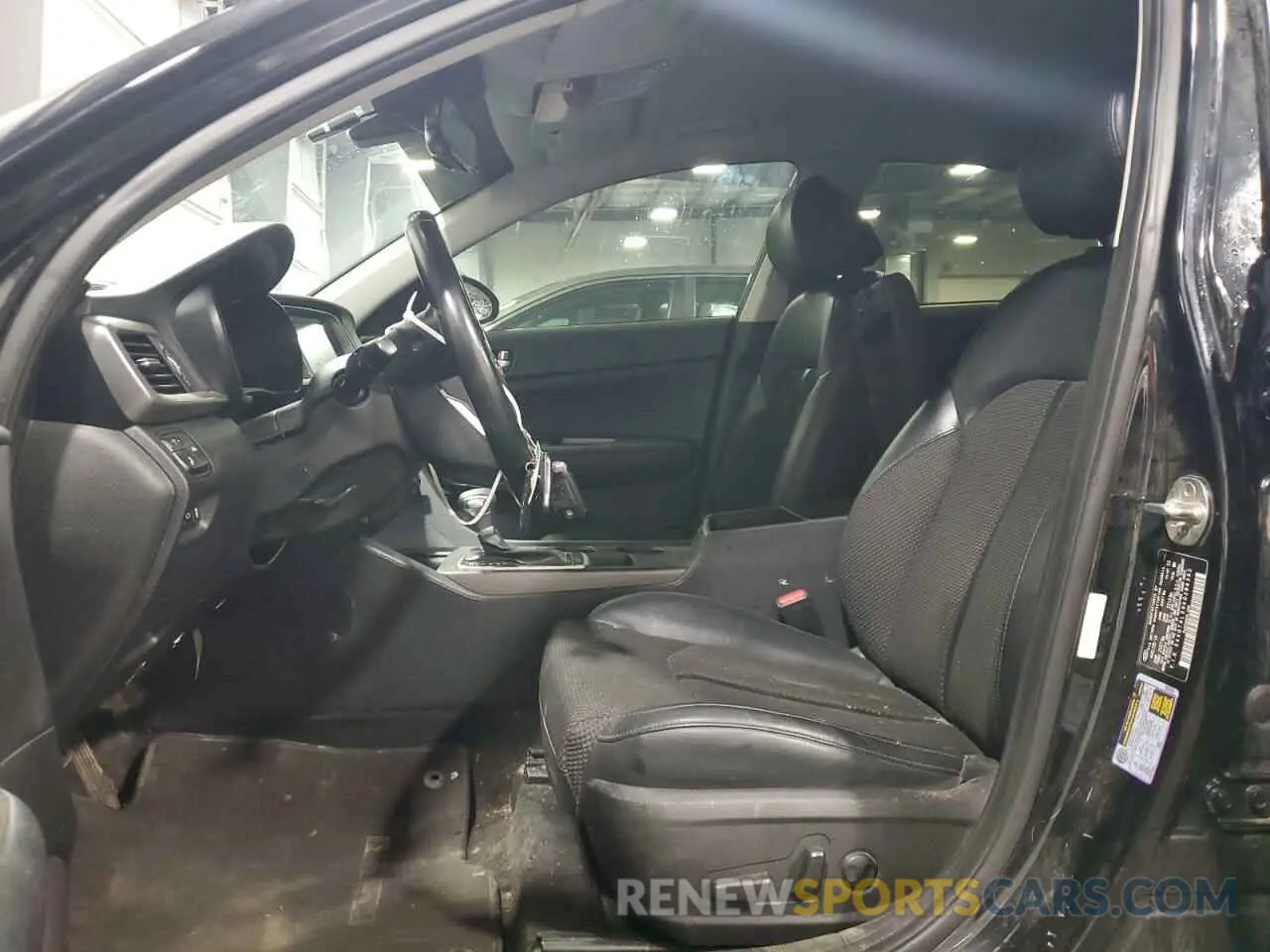 7 Photograph of a damaged car 5XXGT4L39KG296382 KIA OPTIMA 2019