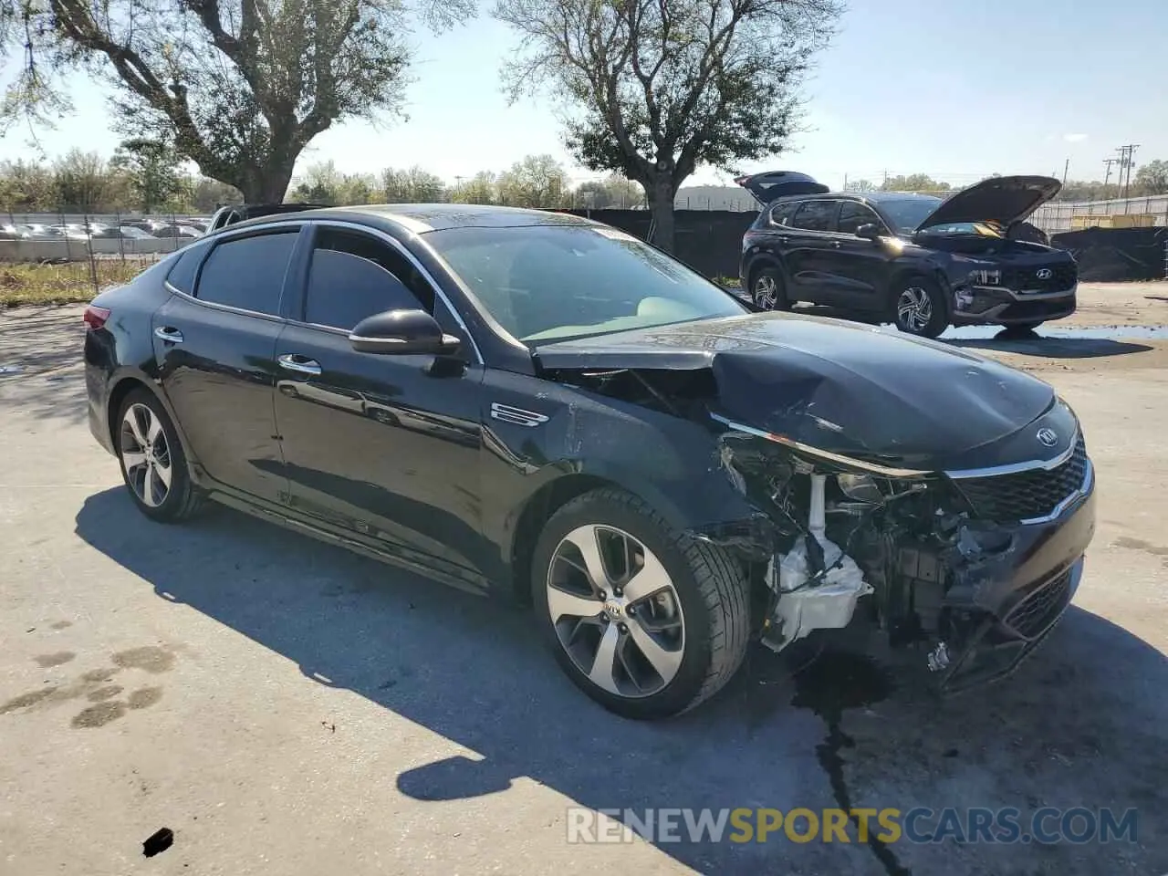 4 Photograph of a damaged car 5XXGT4L39KG305811 KIA OPTIMA 2019
