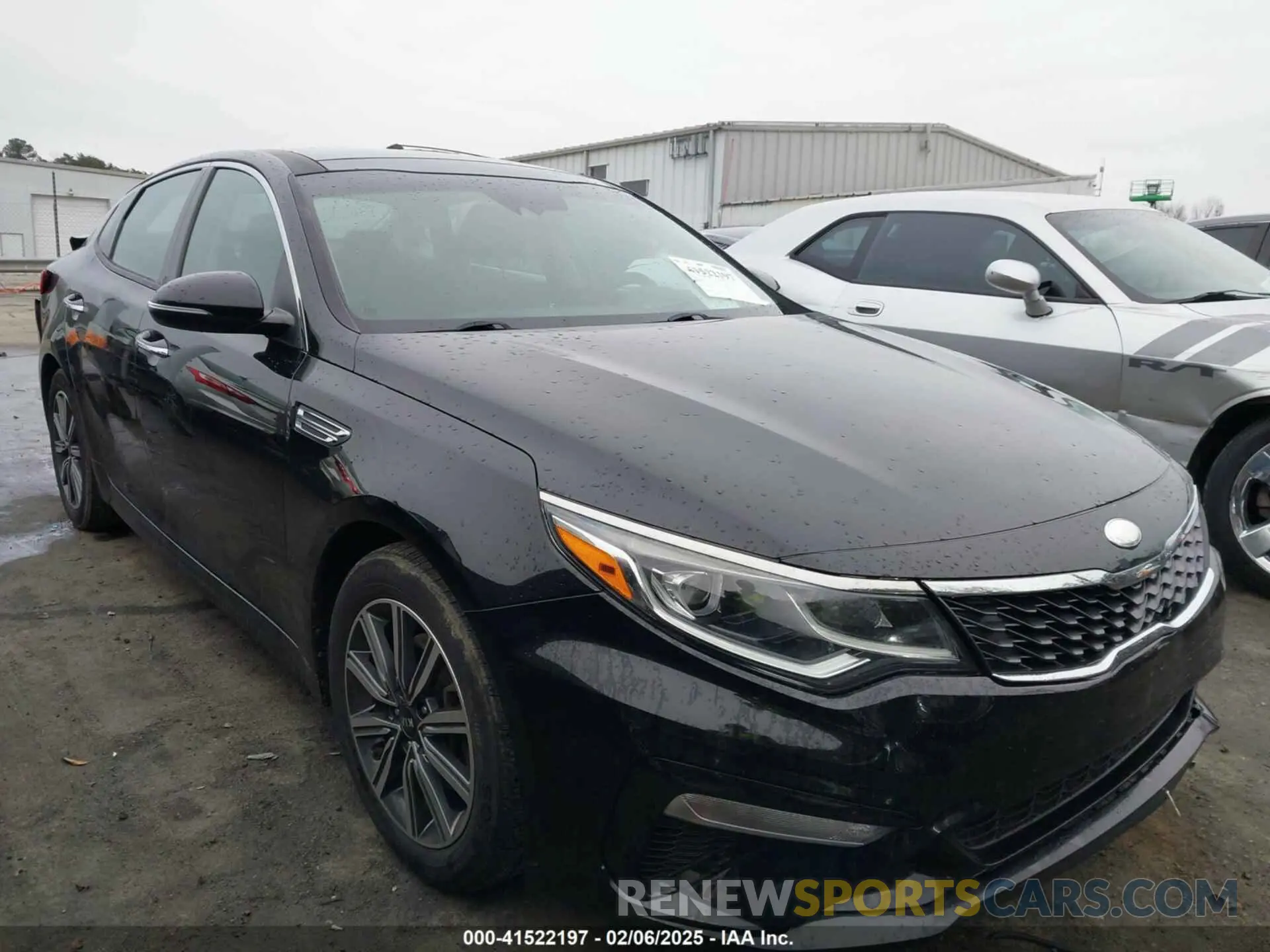 1 Photograph of a damaged car 5XXGT4L39KG310782 KIA OPTIMA 2019