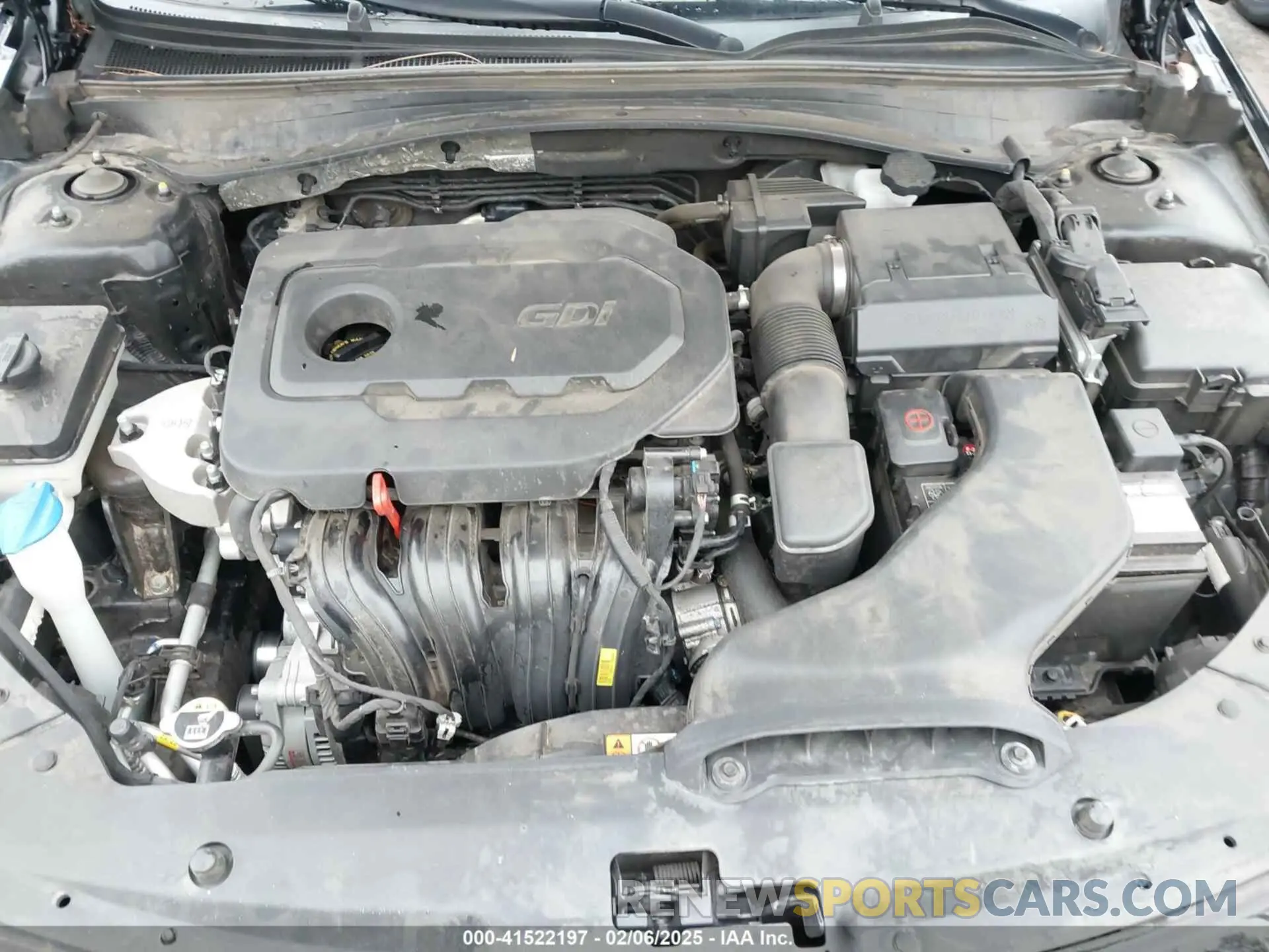 10 Photograph of a damaged car 5XXGT4L39KG310782 KIA OPTIMA 2019
