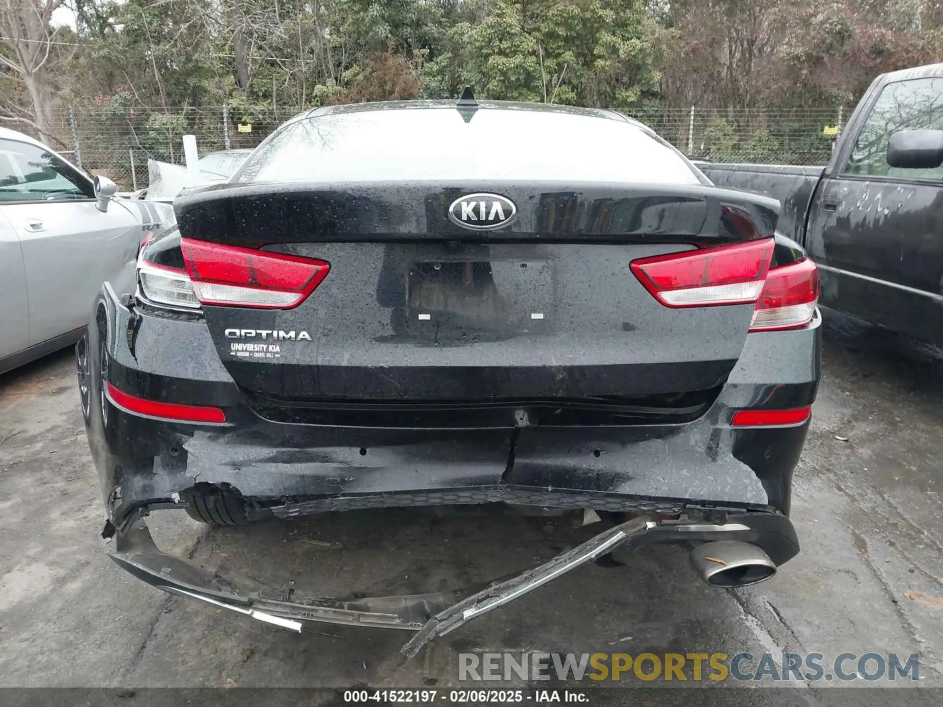 16 Photograph of a damaged car 5XXGT4L39KG310782 KIA OPTIMA 2019