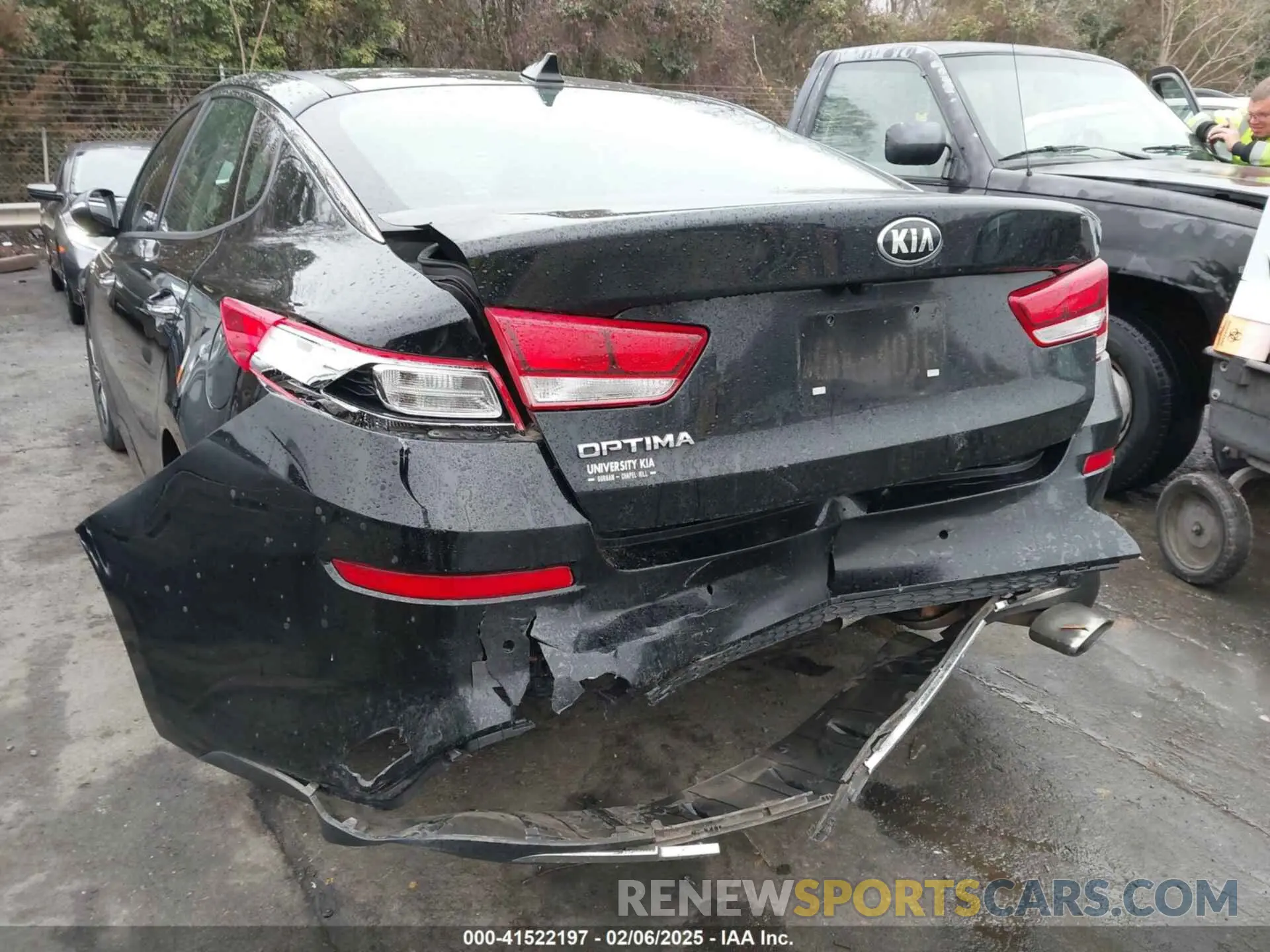 6 Photograph of a damaged car 5XXGT4L39KG310782 KIA OPTIMA 2019