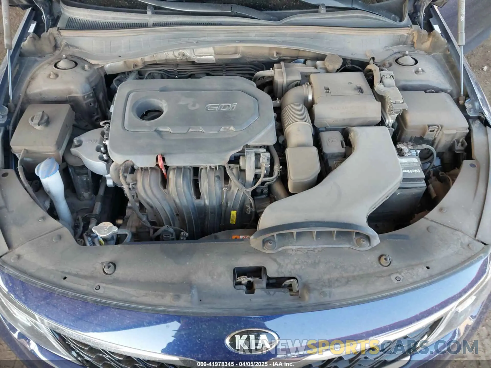 10 Photograph of a damaged car 5XXGT4L39KG319255 KIA OPTIMA 2019