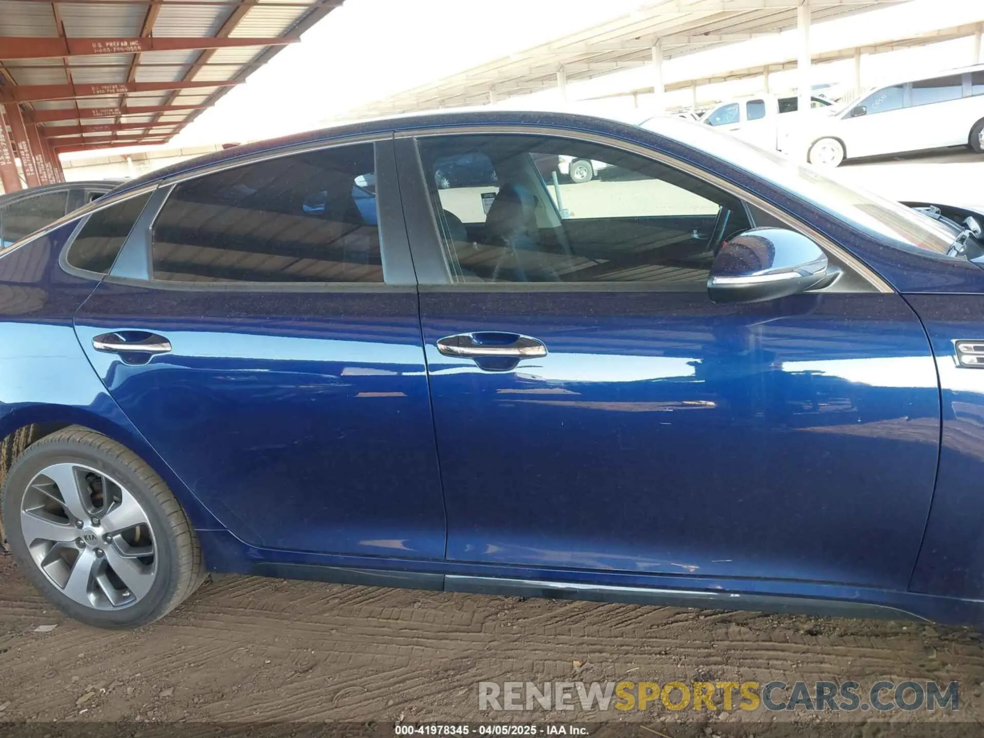 13 Photograph of a damaged car 5XXGT4L39KG319255 KIA OPTIMA 2019