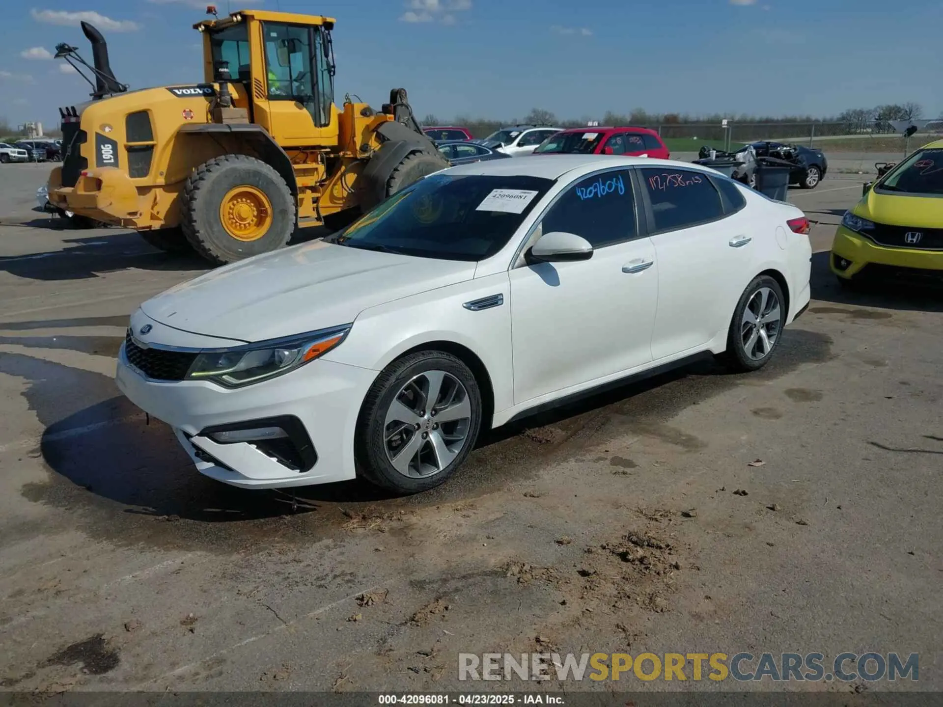 2 Photograph of a damaged car 5XXGT4L39KG322754 KIA OPTIMA 2019