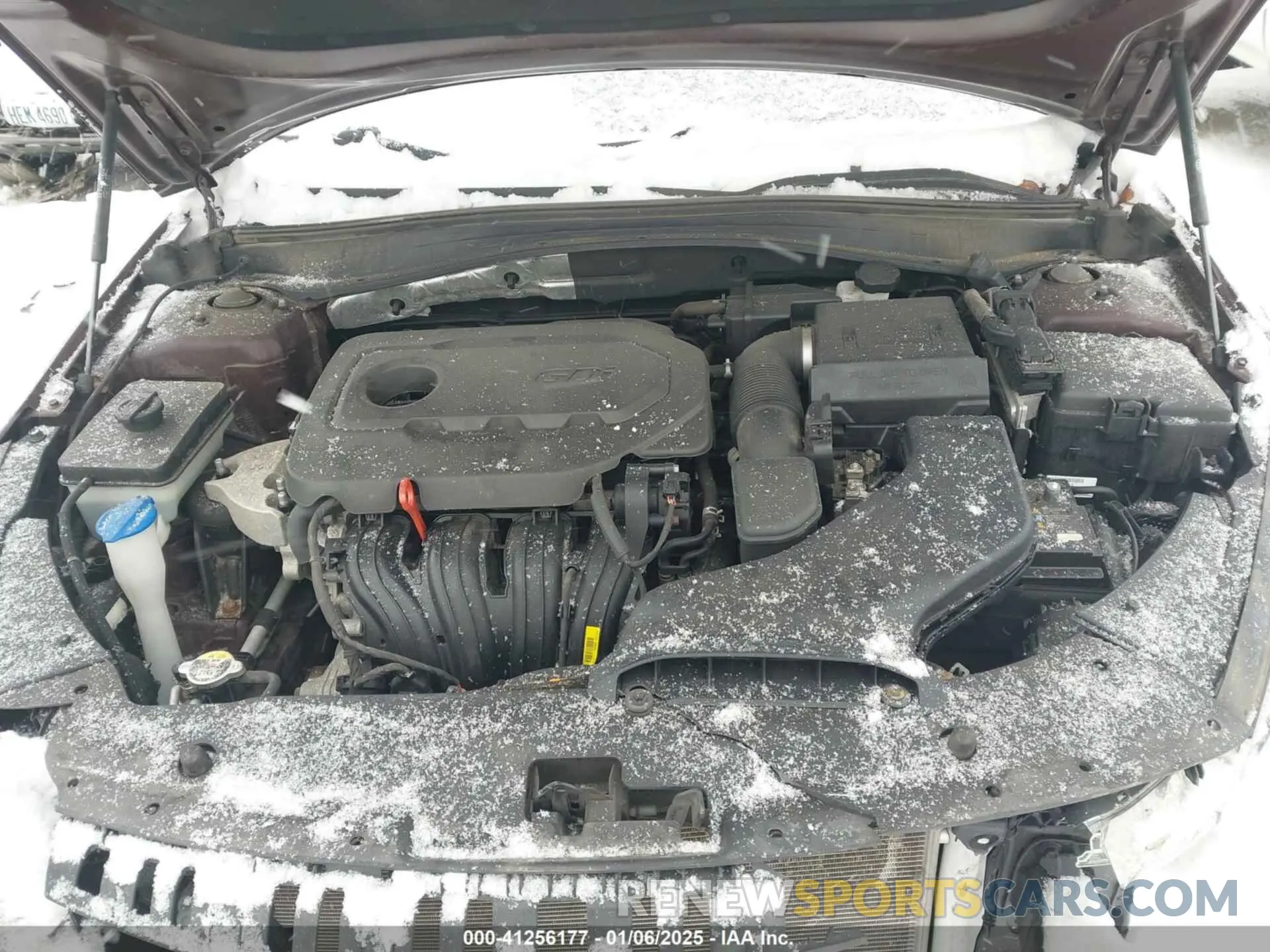 10 Photograph of a damaged car 5XXGT4L39KG323600 KIA OPTIMA 2019
