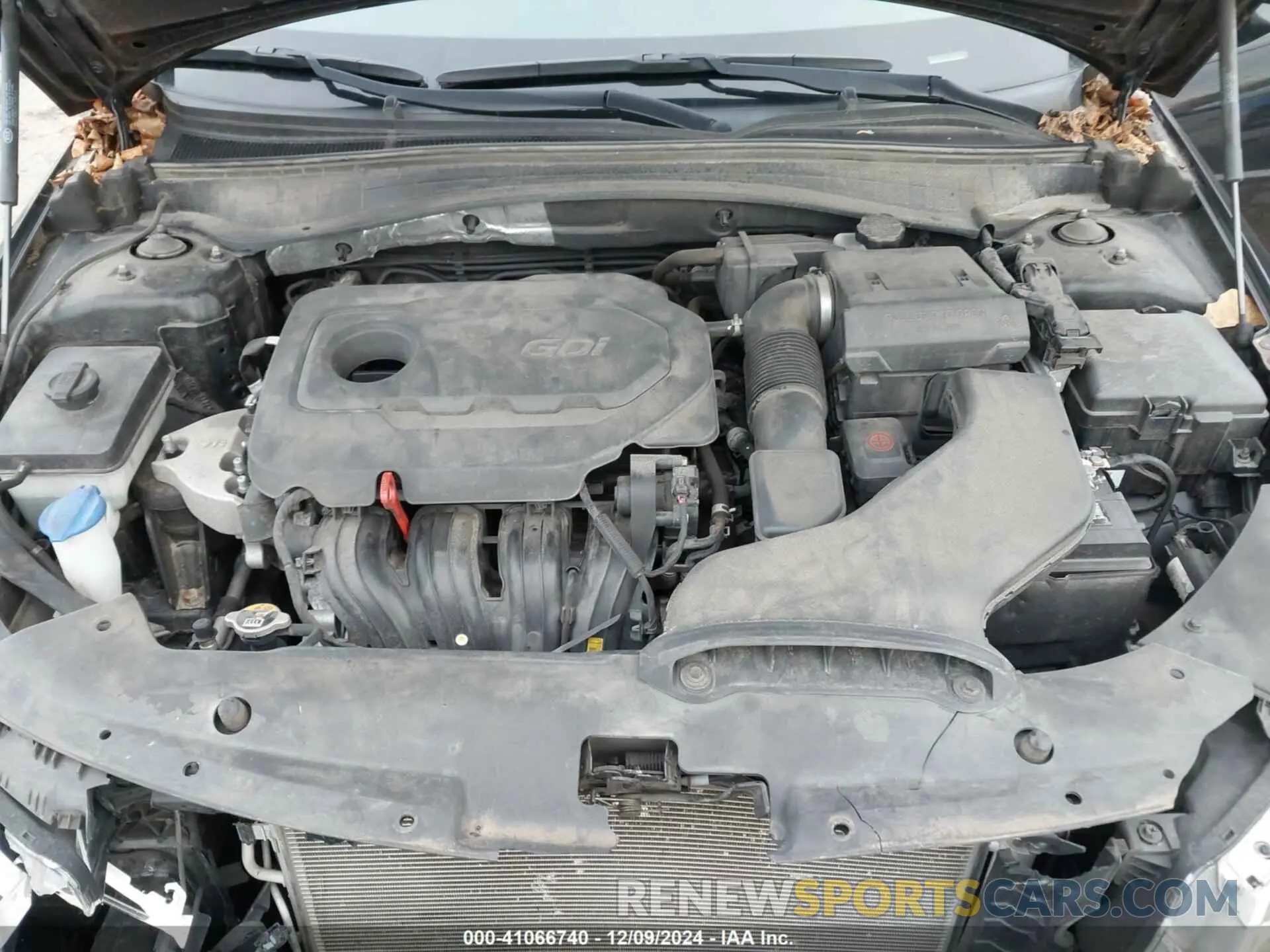 10 Photograph of a damaged car 5XXGT4L39KG327257 KIA OPTIMA 2019
