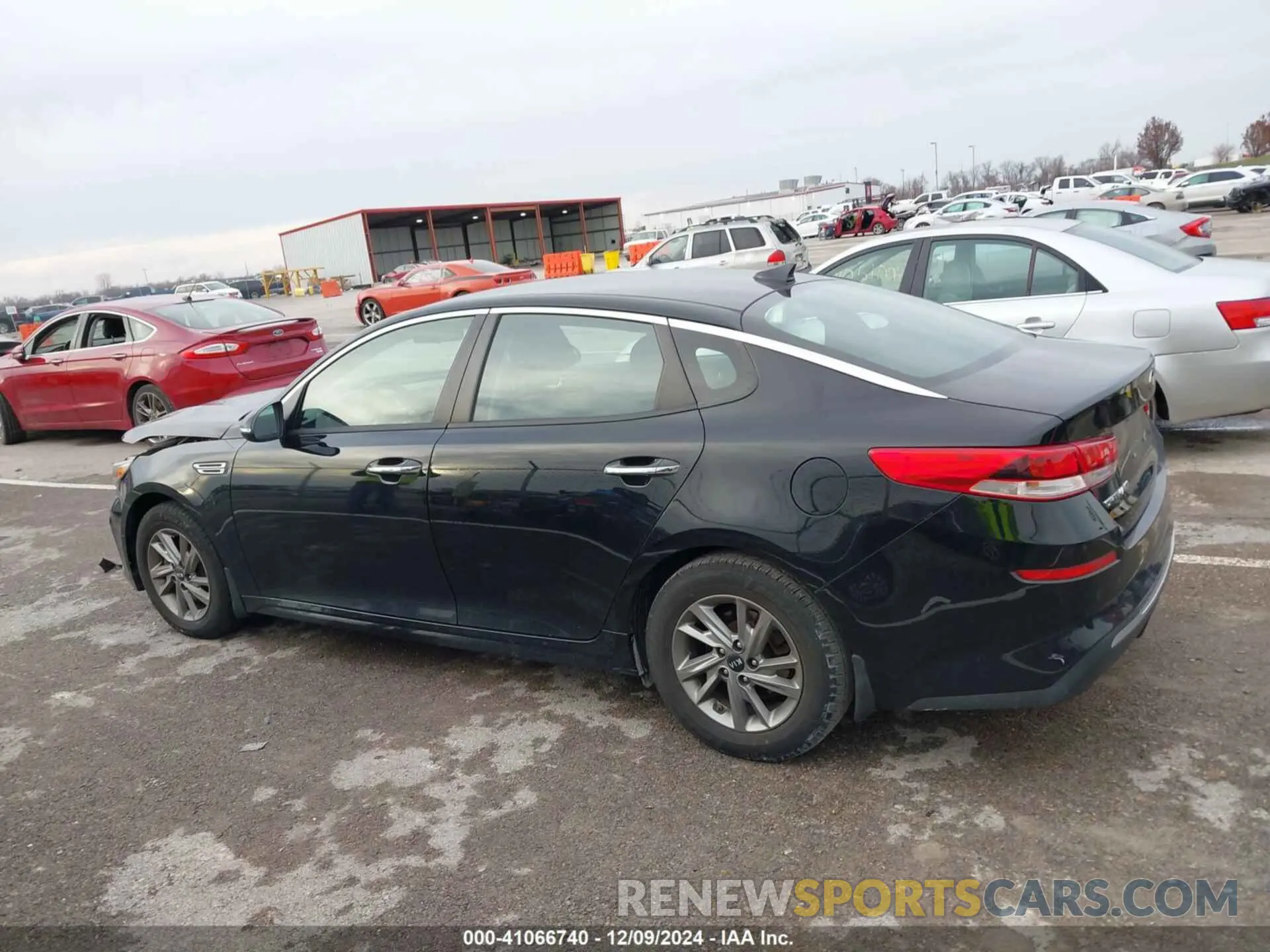 15 Photograph of a damaged car 5XXGT4L39KG327257 KIA OPTIMA 2019