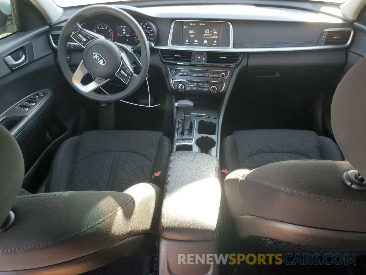 8 Photograph of a damaged car 5XXGT4L39KG333687 KIA OPTIMA 2019