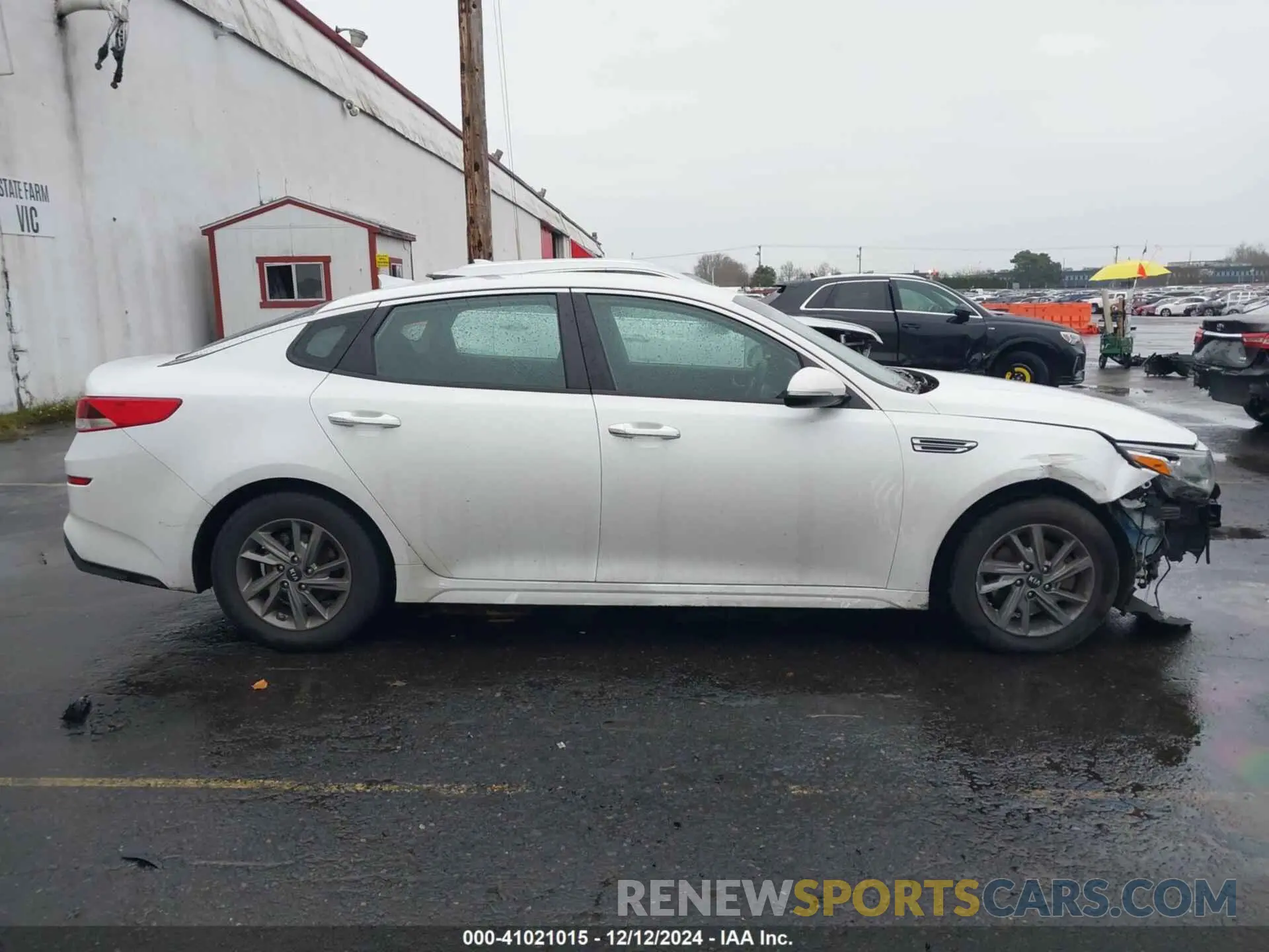 14 Photograph of a damaged car 5XXGT4L39KG336749 KIA OPTIMA 2019