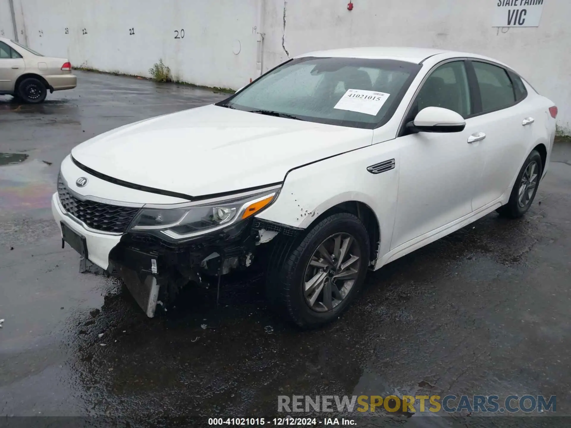 2 Photograph of a damaged car 5XXGT4L39KG336749 KIA OPTIMA 2019