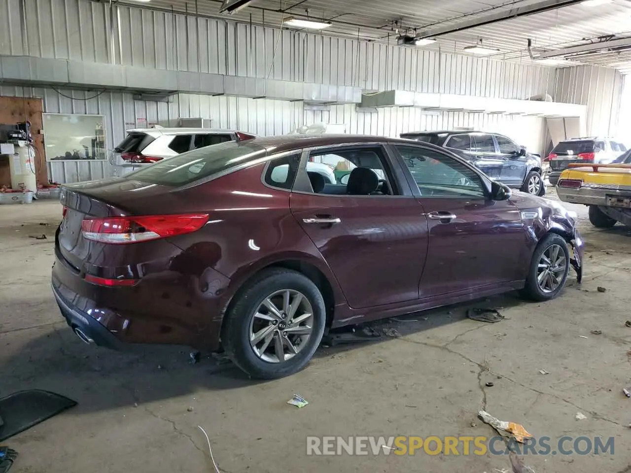 3 Photograph of a damaged car 5XXGT4L39KG338873 KIA OPTIMA 2019